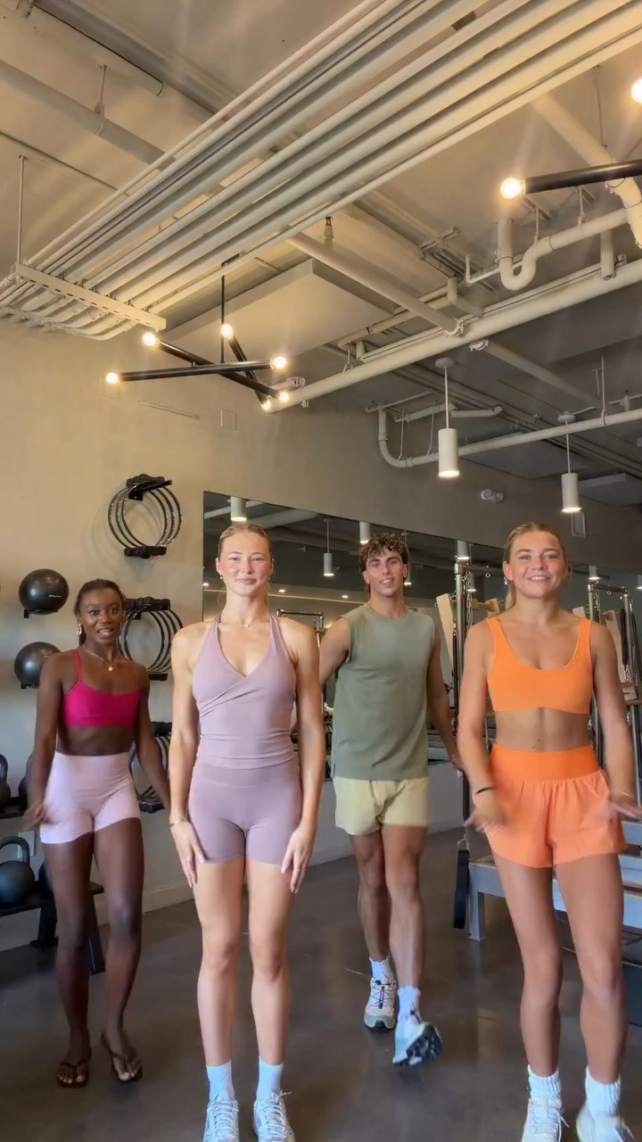My queens @kamri_dancer @carterwilliams02 @onyestevenson 🥹🥹

#LTKdayinmylife #LTKfitnessgoals #LTKootd