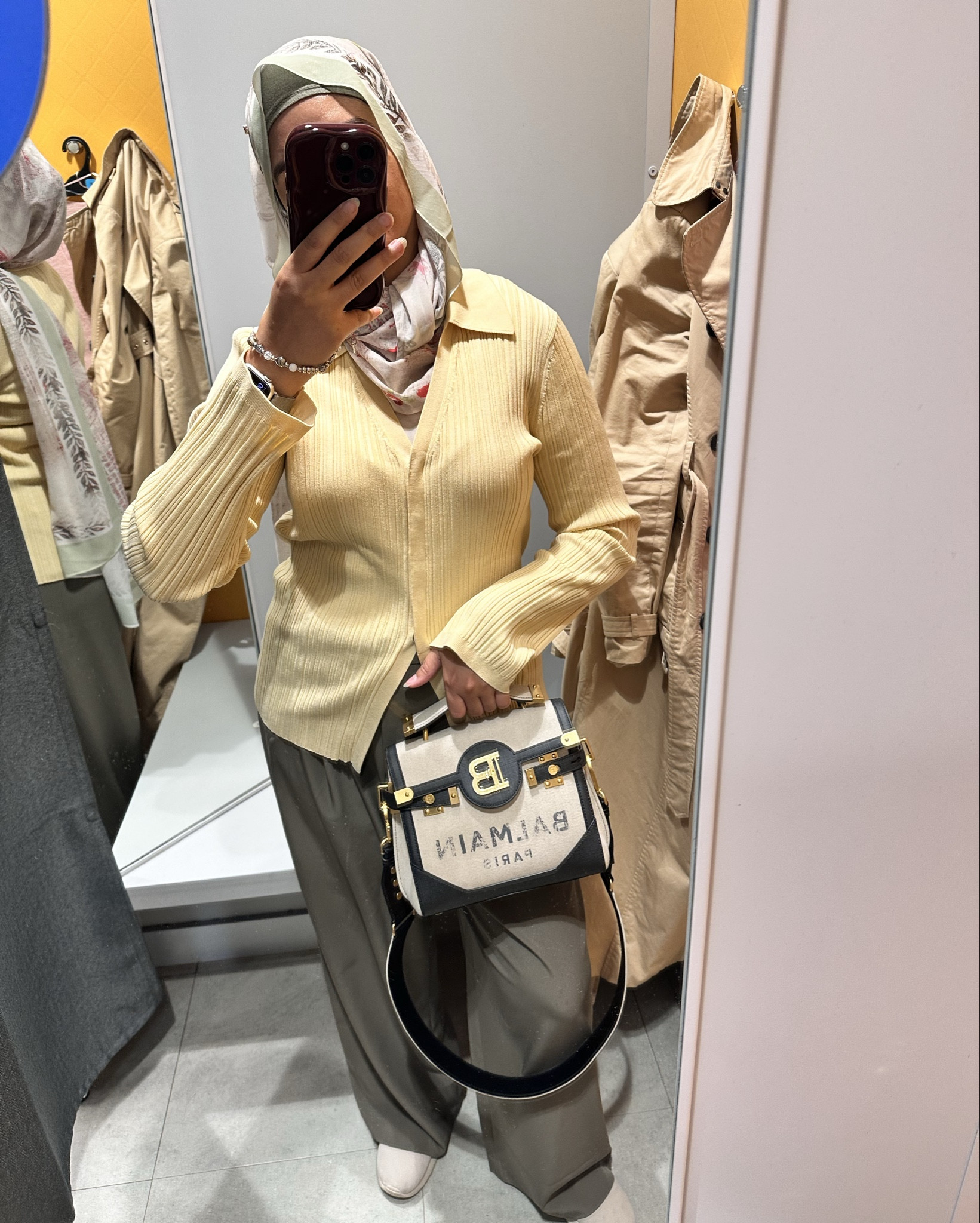 Finally i get to wear this pretty cardigan from & other stories #ootd 

#LTKautumn #LTKbag #LTKFashionMonth