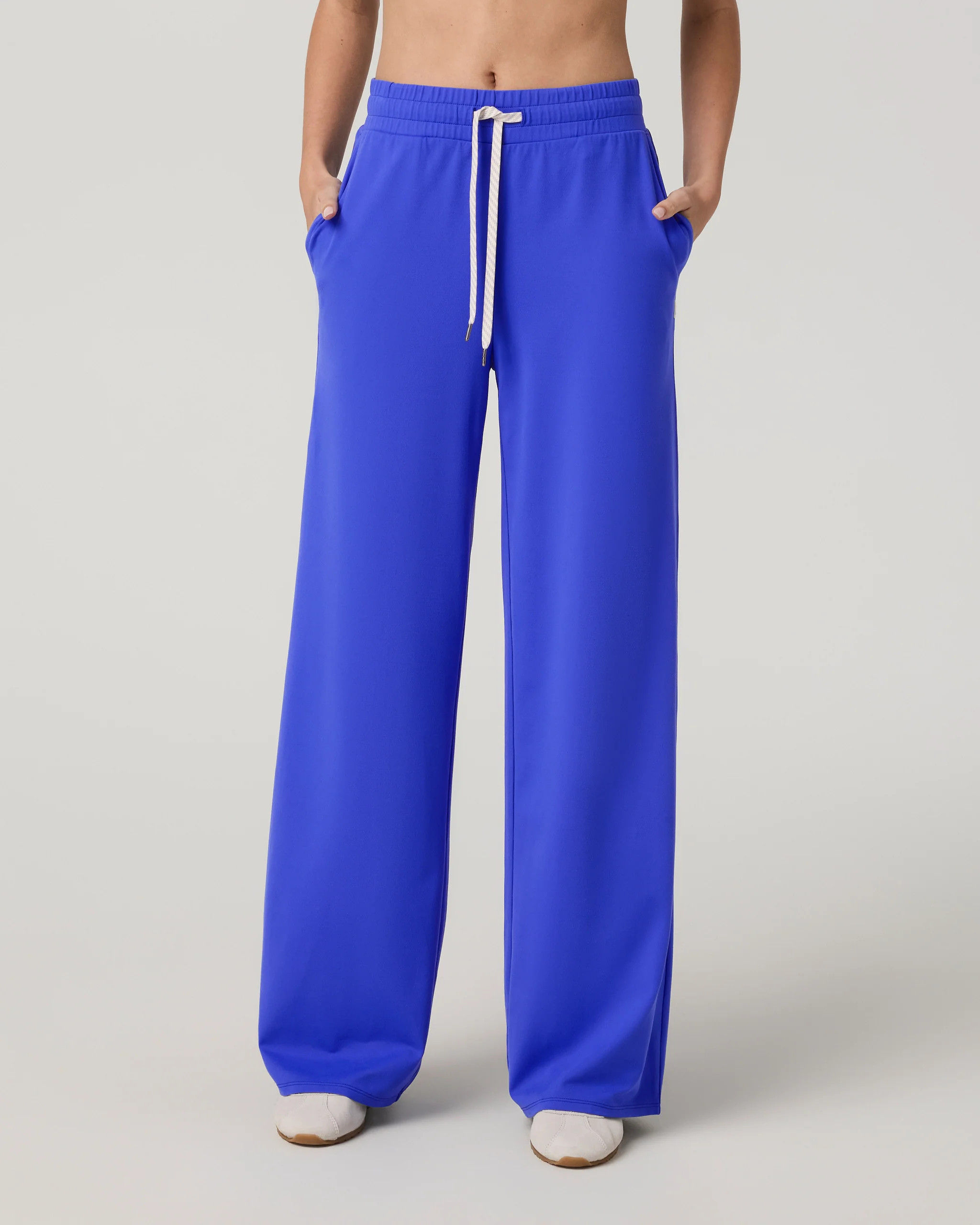 Halo Essential Wideleg Pant | Vuori Clothing (US & Canada)