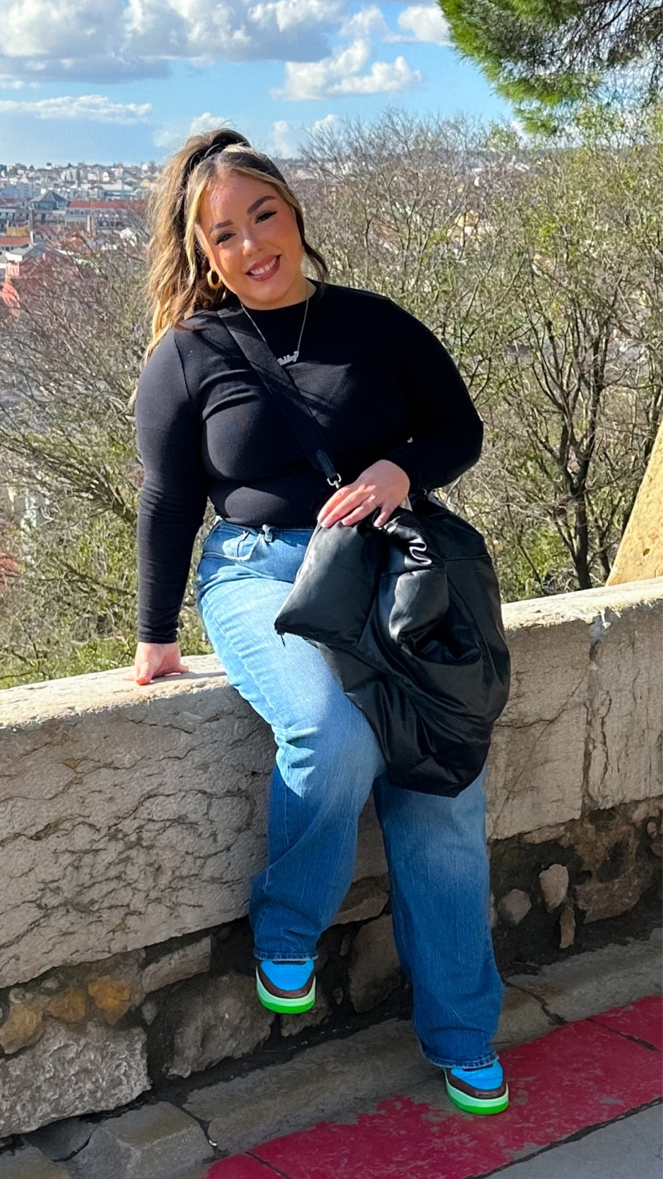 Size XL in the amazon skims dupe bodysuit and size 33R in the Abercrombie curve love low rise baggy jeans

#LTKstyletip #LTKcurves