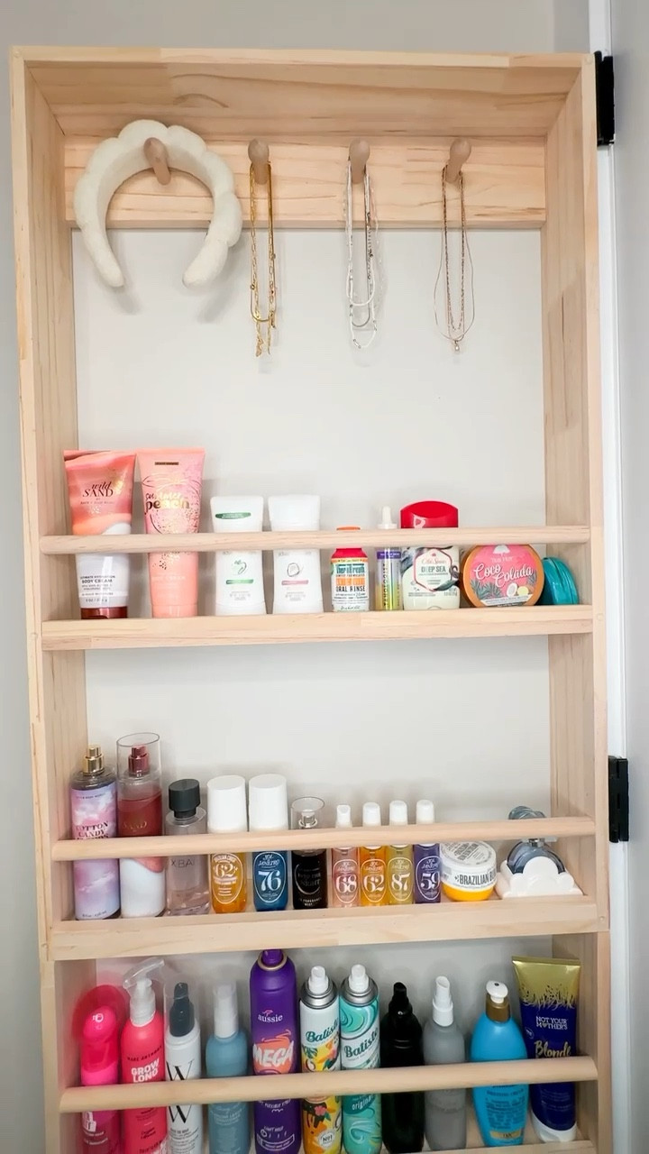 Small bathroom? No problem! This behind-the-door organizer is such a smart way to store beauty products without sacrificing cabinet or counter space. It keeps everything tidy, easy to reach, and totally out of the way—perfect for maximizing every inch!

small bathroom storage, bathroom organization, space-saving solution, behind the door organizer, beauty product storage, small space hacks, bathroom must have, clutter free bathroom

#LTKBeauty #LTKHome #LTKFindsUnder100