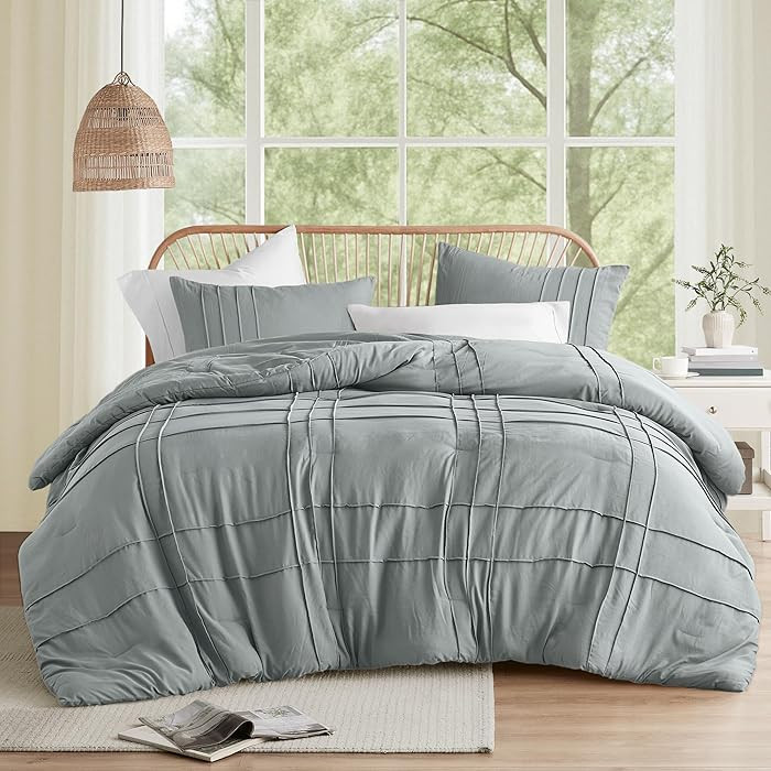 Comfort Spaces Blue/Grey Queen Size Comforter Set - 3 Pieces Pintuck Pleated Bedding Sets Queen, ... | Amazon (US)
