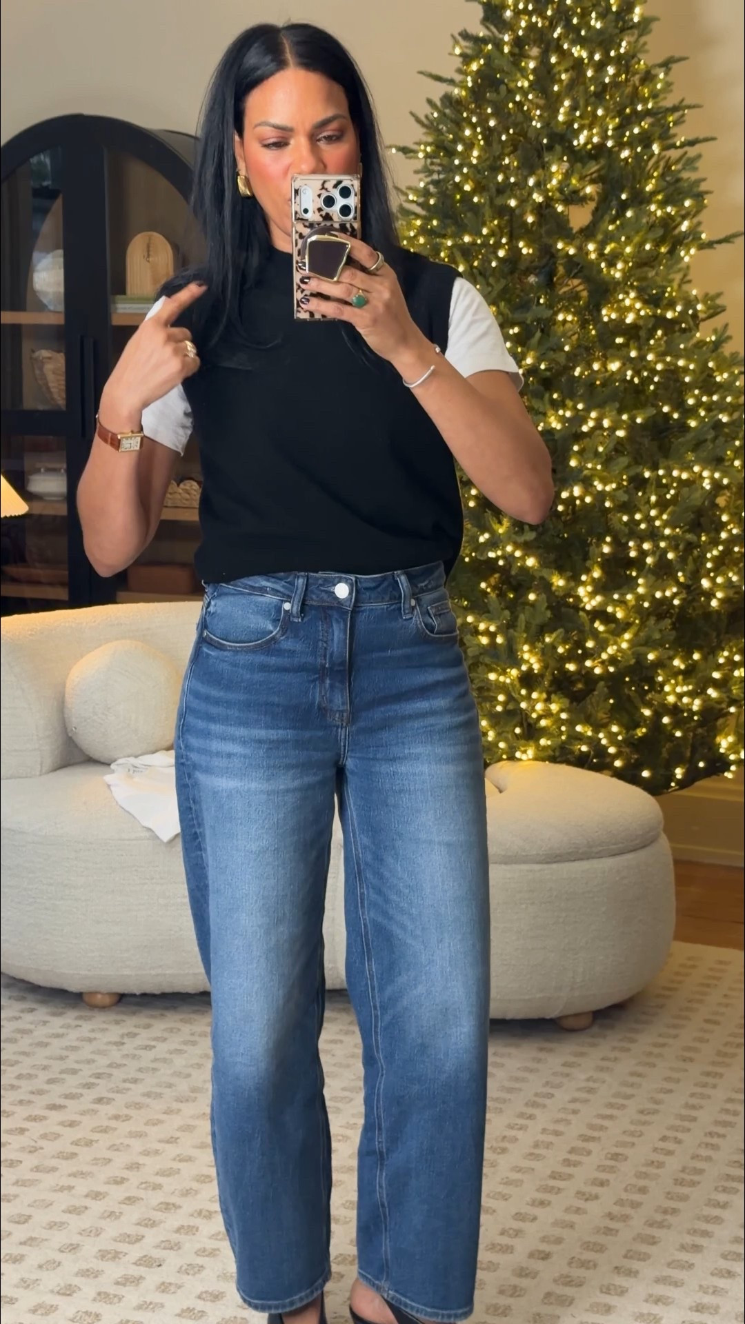 This Quince cotton slub tee is perfect for layering or wearing alone! It’s 100% organic cotton and I love it layered under my vest. It pops out just enough, it’s not tight on your arm and the neckline is perfect for that added pop under a crewneck sweater. It’s also thin enough to tuck! I also love the more fitted tee that has 5% elastane. It’s more fitted around the arms and waist making it a great piece to layer or wear alone as well. @onequince #QuincePartner
