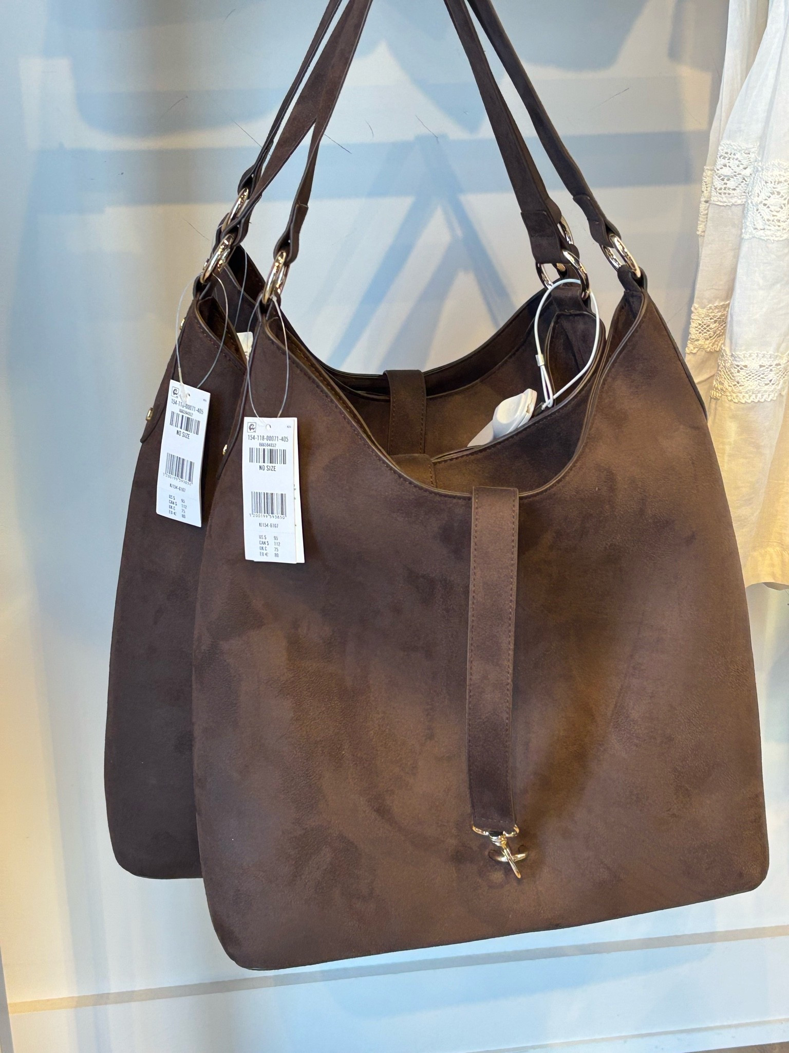 Tote bag on sale!
Chocolate brown
