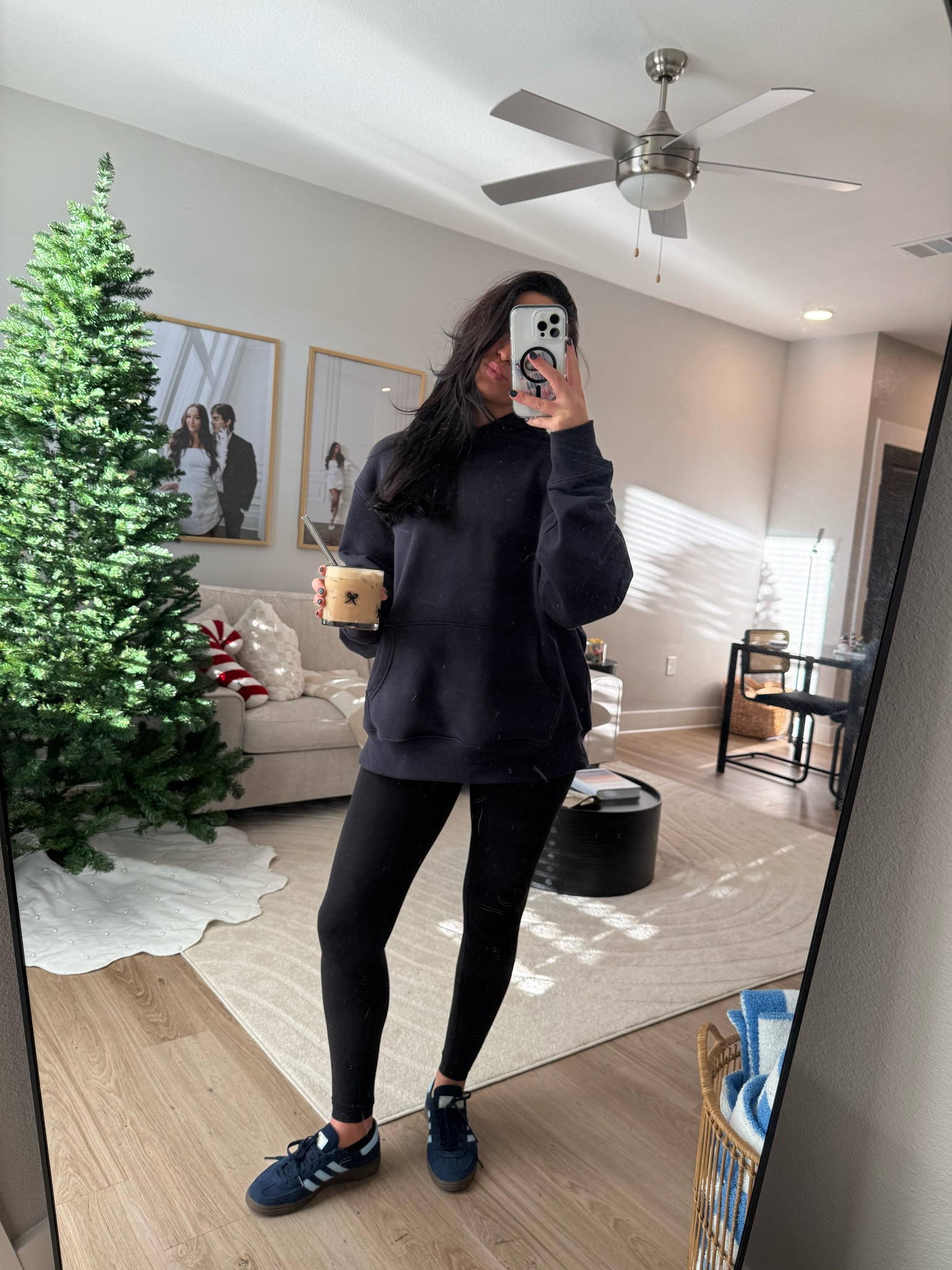 fav hoodie ever 

#LTKSeasonal #LTKGiftGuide #LTKCyberWeek