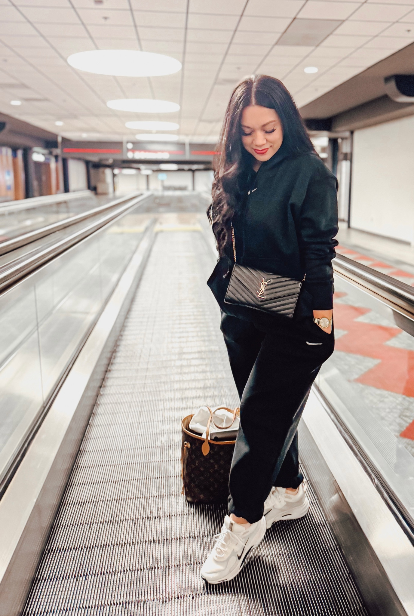 Catching flights, not feelings✈️ 

Airport outfit.  Travel.



#LTKstyletip #LTKshoecrush #LTKtravel
