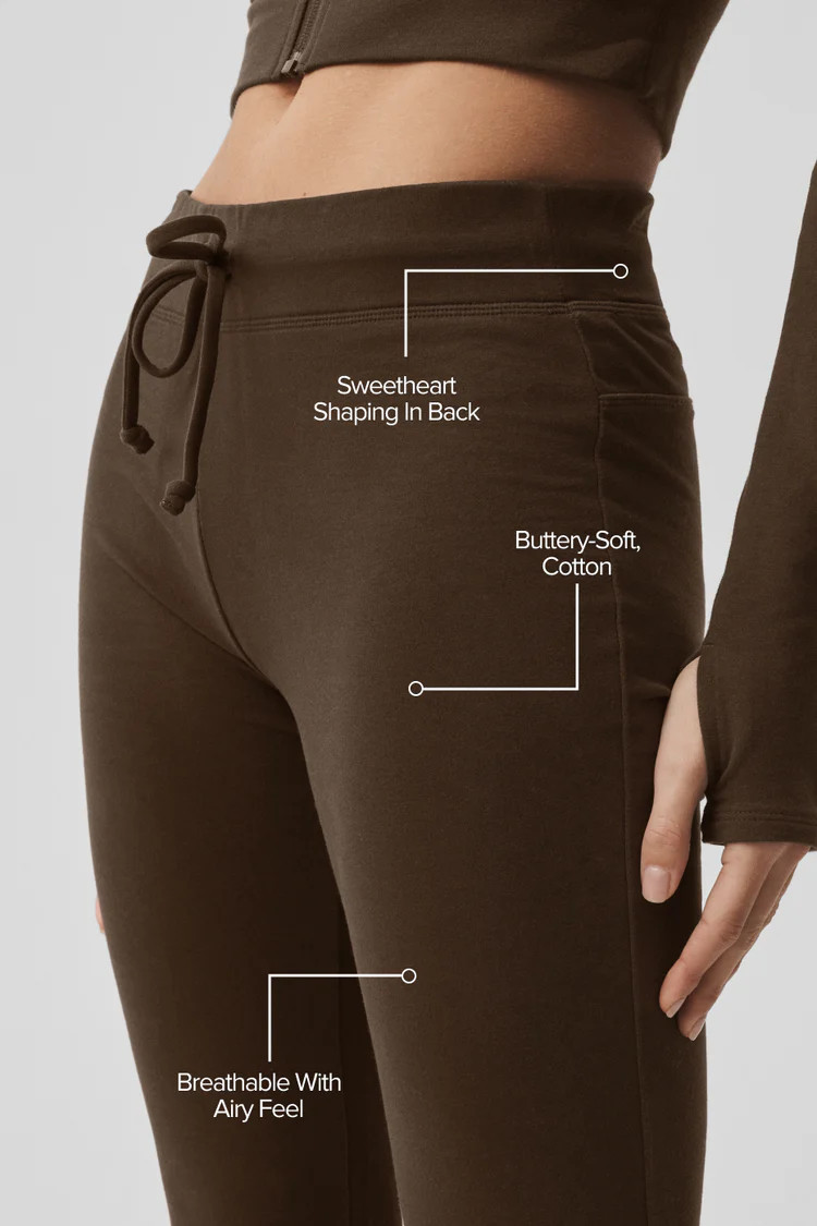 Model is 5'9 wearing SModel is 5'9 wearing SWearing Size SmallModel is 5'9, with a 33” bust, 24... | Alo Yoga (US)