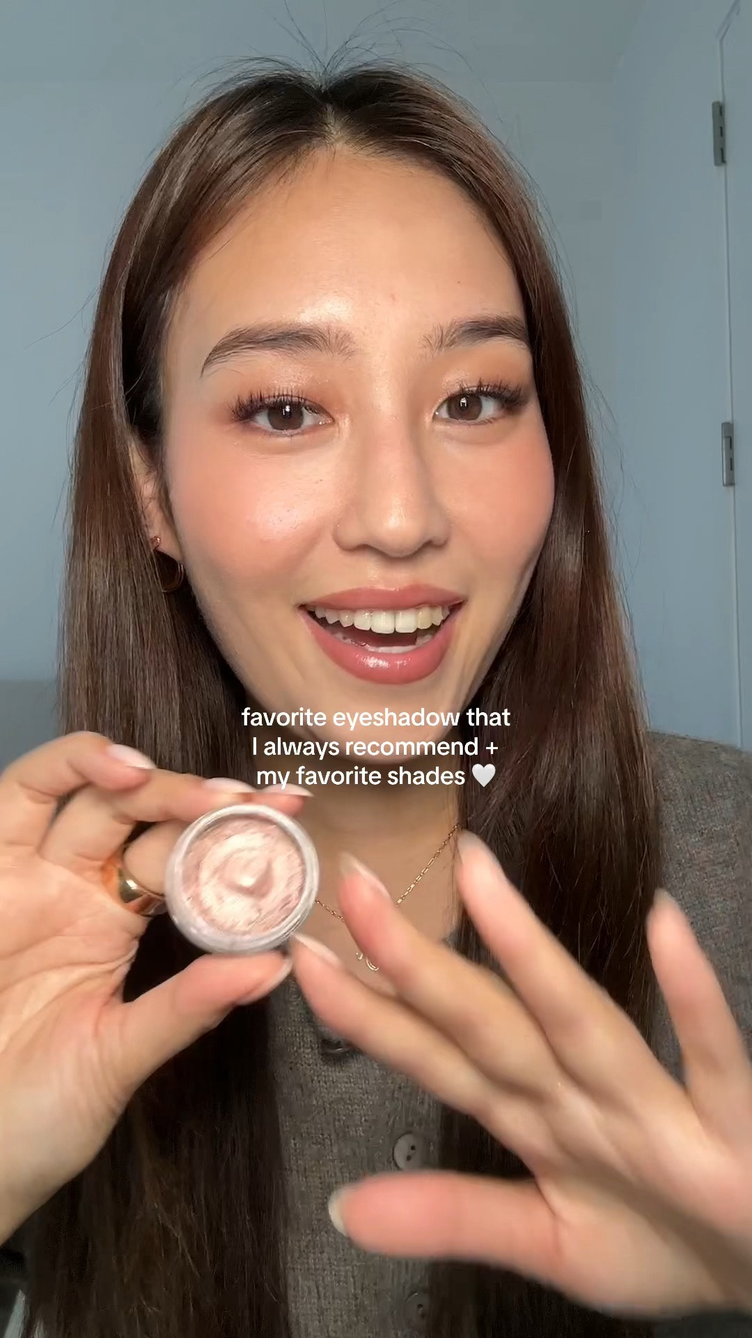 My absolute favorite eyeshadow & the best everyday shades 🤎

Autumn Dazzle
Olive Ash
Moon Ginger
Warm Umber
Fluffy Bear
Downy Mink

#LTKBeauty #LTKFindsUnder50 #LTKVideo