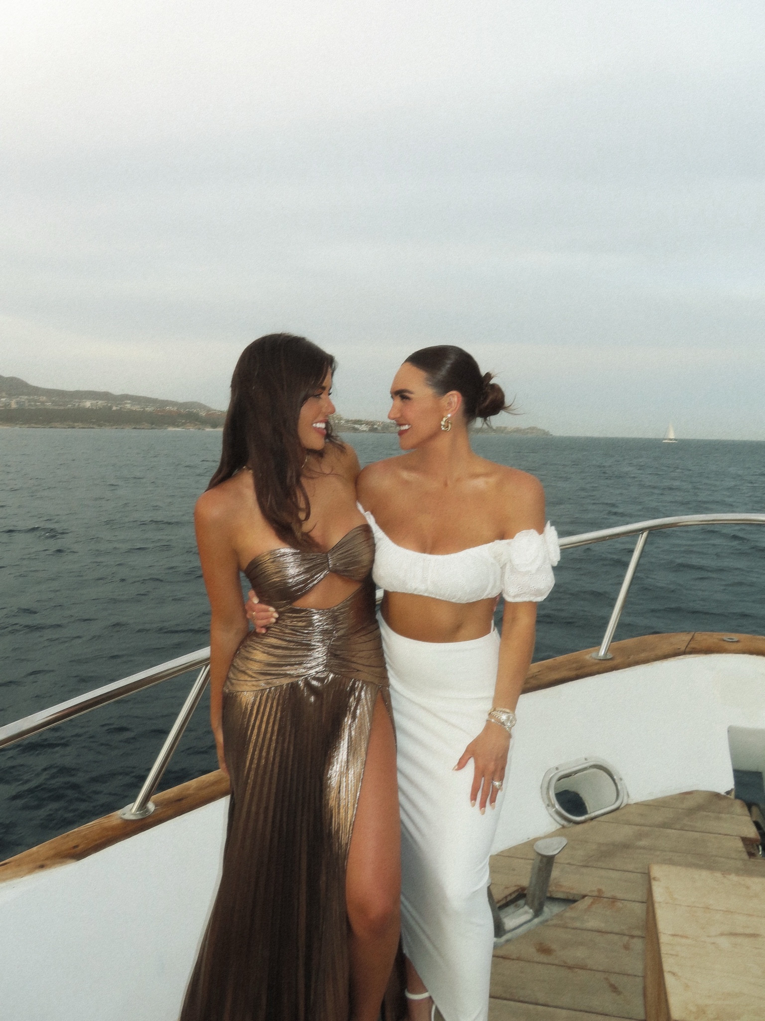 revolve top & skirt, pretty little thing earrings 🤍