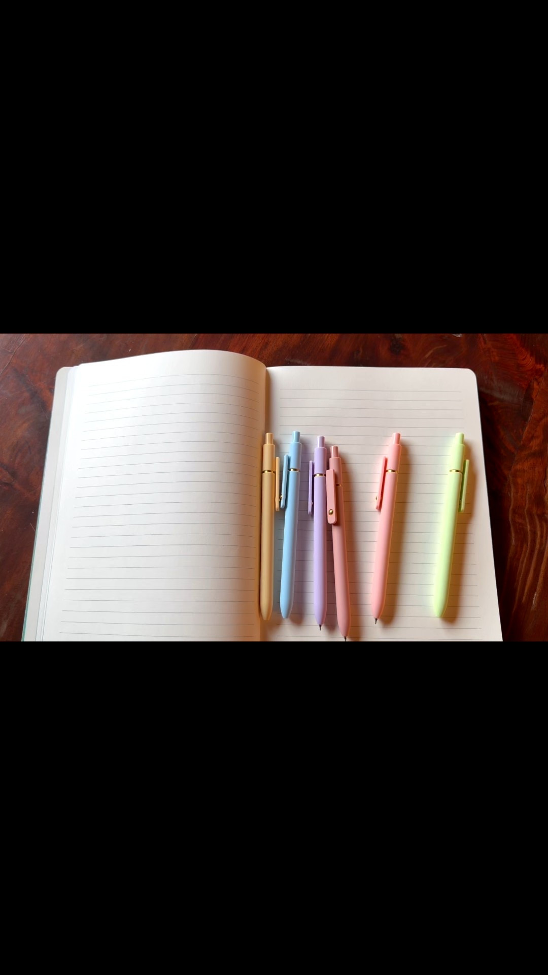 Cutest pen set 

#LTKHoliday #LTKGiftGuide #LTKCyberWeek