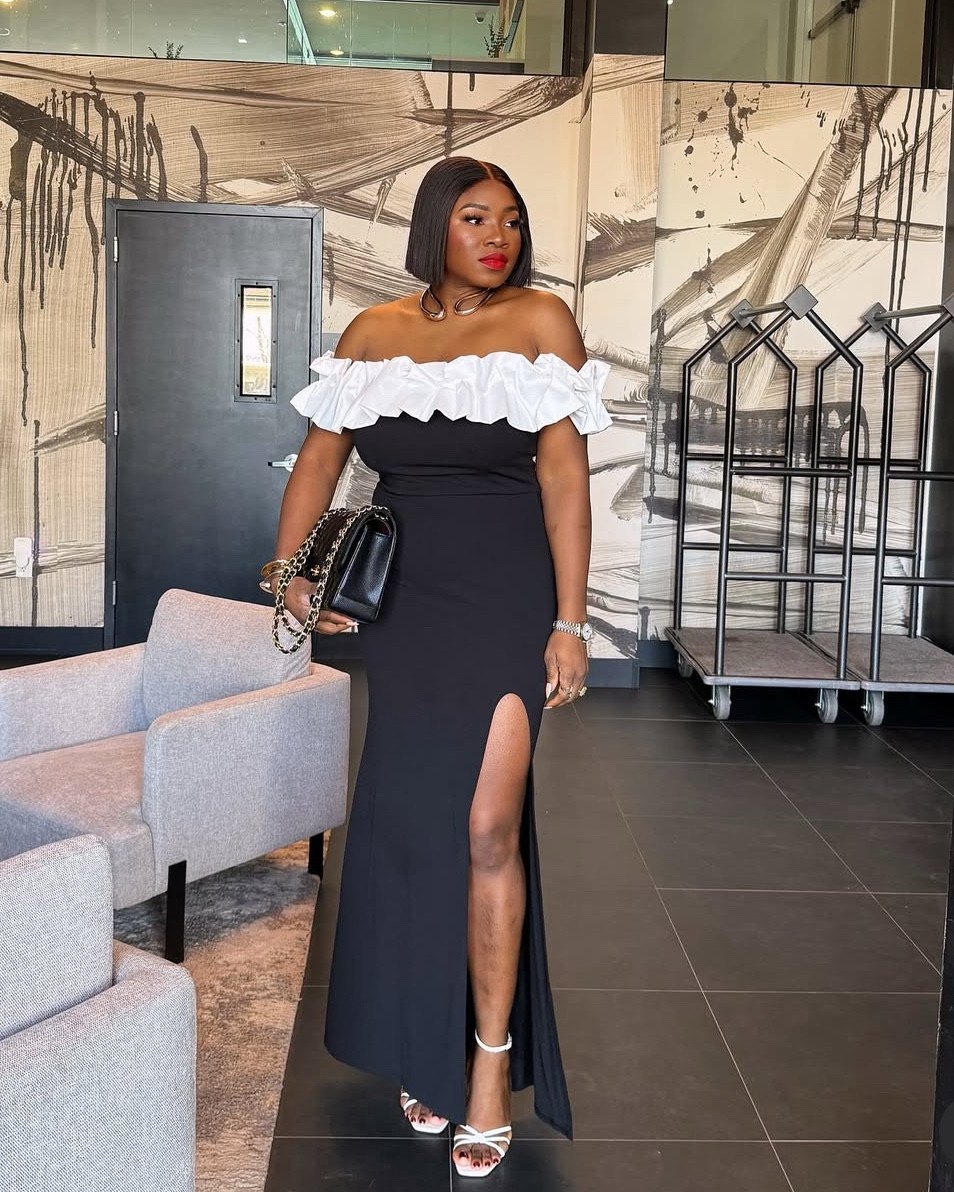 Elegant Black Evening Dress for Formal Events

This classy off-shoulder black Dress is perfect for dinner dates, formal parties, or cocktail nights. Great outfit idea for tall, midsize or curvy women

#LTKMidsize