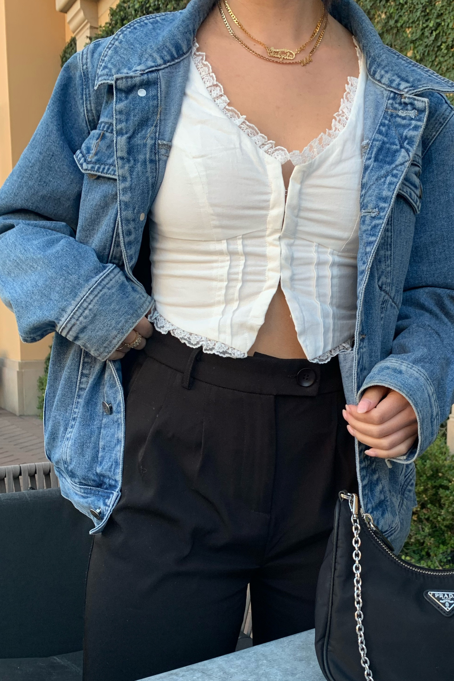 over sized denim>>>> #fallfashion

#LTKbeauty #LTKfit #LTKstyletip