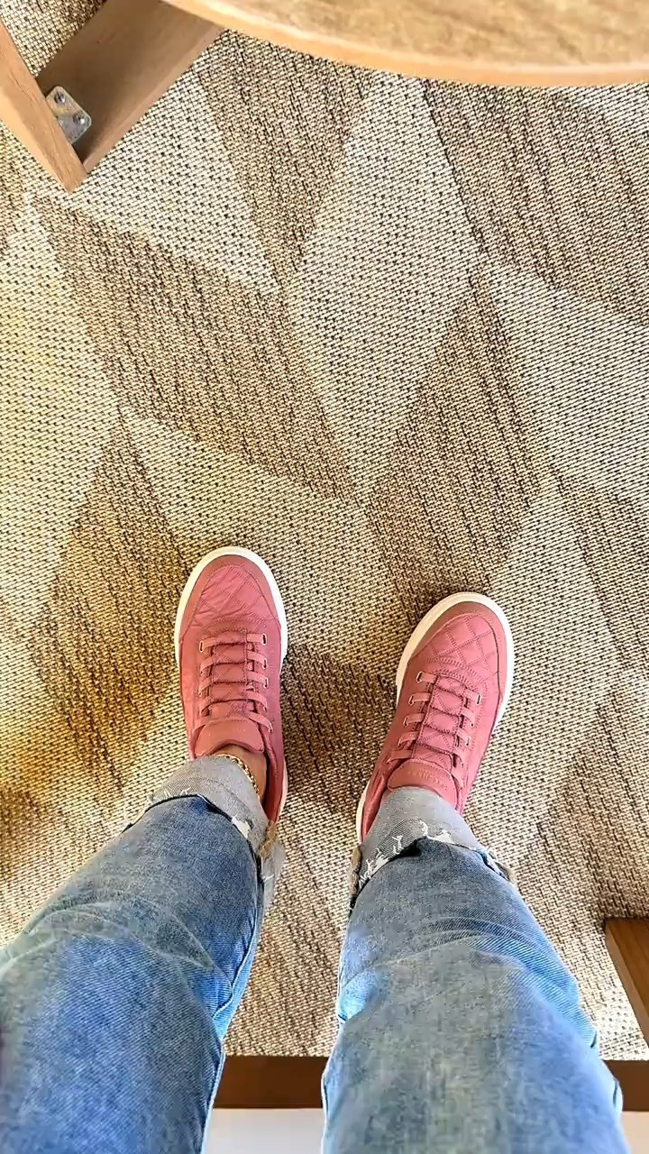 The arch support actually makes a difference on these sneakers.

#LTKFinds #LTKShoeCrush #LTKStyle
#Skechers #ComfyShoes #EverydayWear #earnscommissions 

 #LTKmomlife #LTKOver40 #LTKTravel