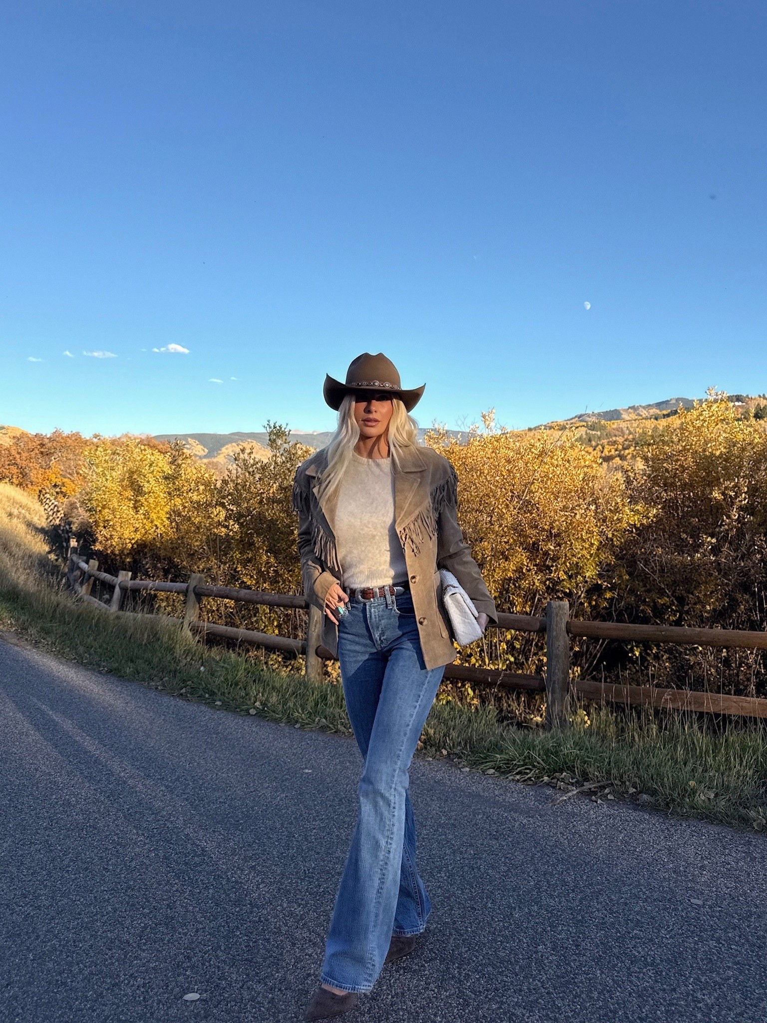 SIZE:  med in jacket & top, 26 long in jeans, shoes are tts! Linked similar in all! #kathleenpost

Fall fashion inspo, aspen chic outfit, fall transition outfit, western chic look

#LTKootd #LTKTravel #LTKSeasonal
