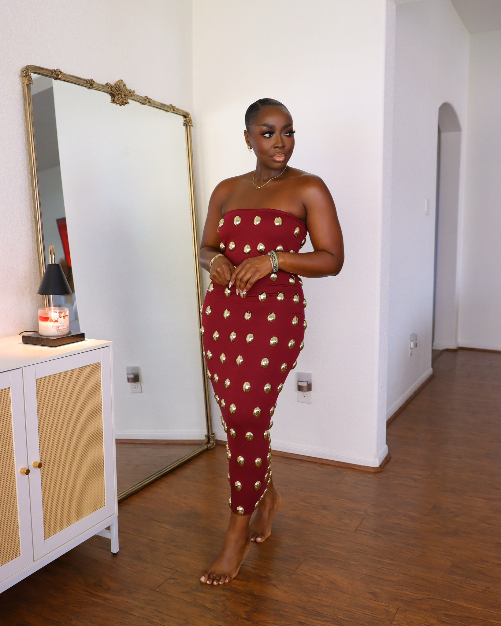 Oh, this Akira dress is giving very much jingle bells and I love it! haha, wearing a L and this is cute with a cropped fur jacket and some heeled pumps, you feel me?! Cute holiday outfit, for sure.