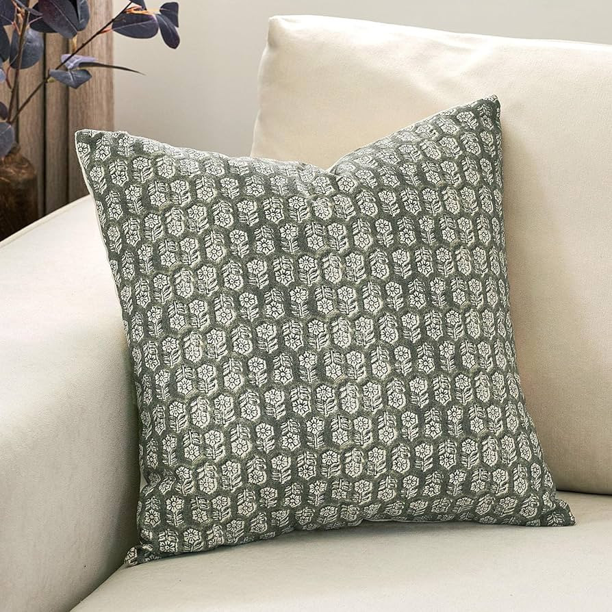 DOMVITUS Pillow Covers 20x20, Floral Pillow Covers, Couch Pillows for Living Room, Decorative Far... | Amazon (US)