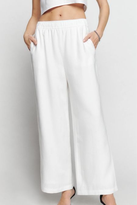 Reformation linen pants: tts and not see through in the least 

#LTKworkwear #LTKstyletip #LTKSeasonal