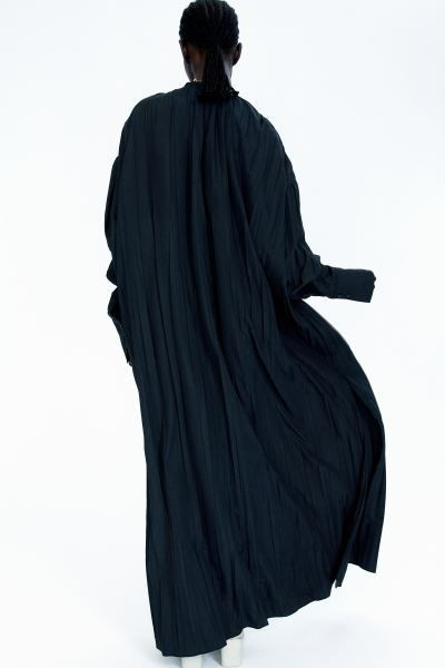 Crinkled tunic dress | H&M (UK, MY, IN, SG, PH, TW, HK)