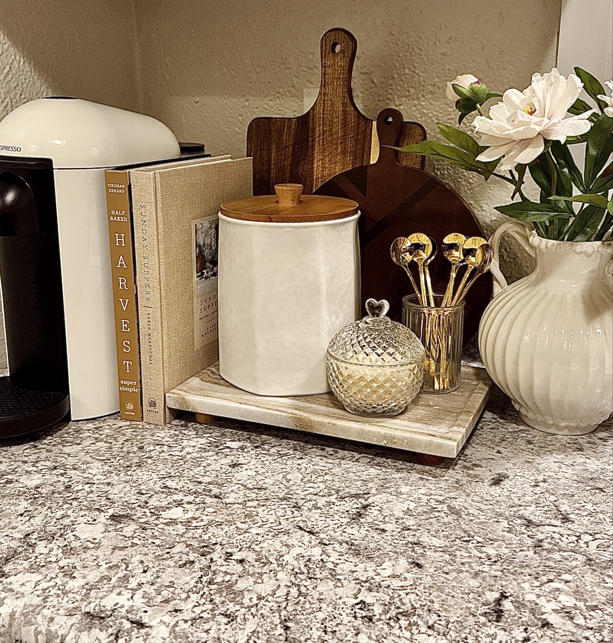 This is one of those corners I use daily, so I like it to feel simple, warm and functional before the day’s chaos begins 😌☕️

Sharing the easiest way I found to organize my small coffee station 🙌🏼

#LTKmomlife #LTKHome #LTKdayinmylife