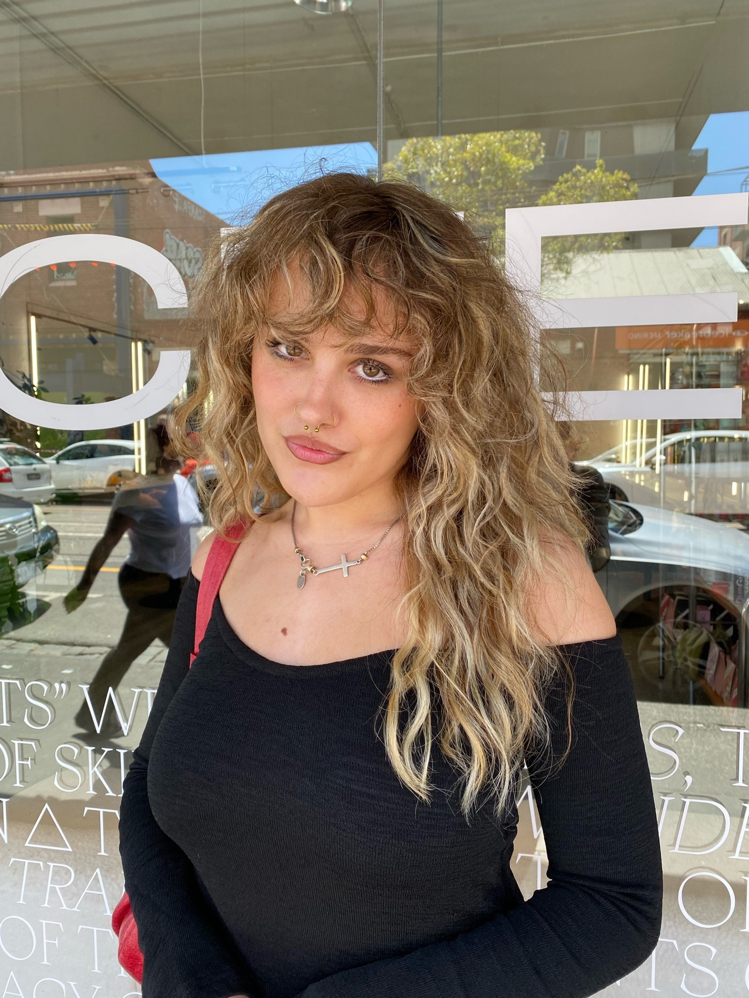 natural feature enhancing makeup & simple black dress 

#LTKaustralia #LTKstyletip #LTKHoliday