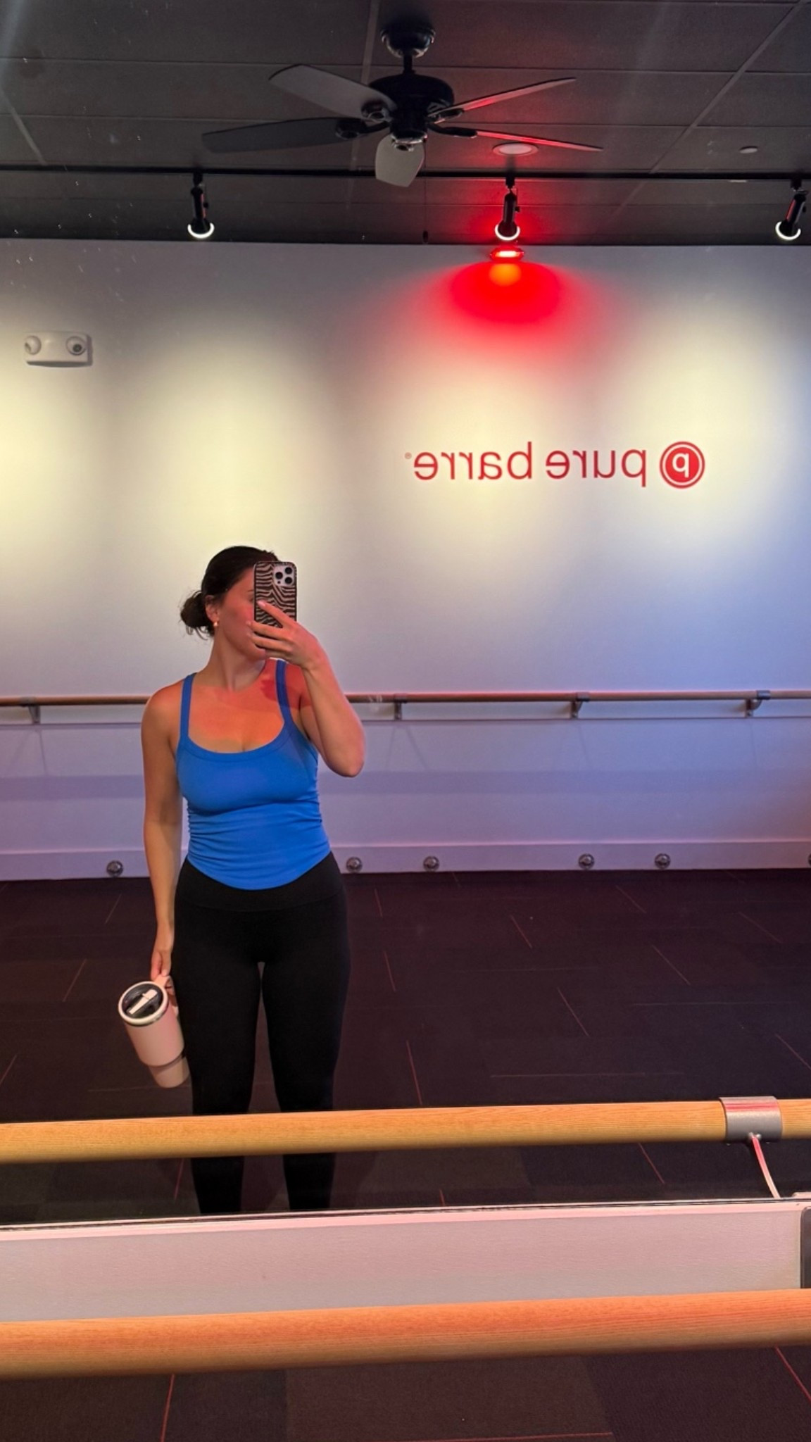 Amazon workout tank / wearing M but would recommend sizing down!

#LTKActive