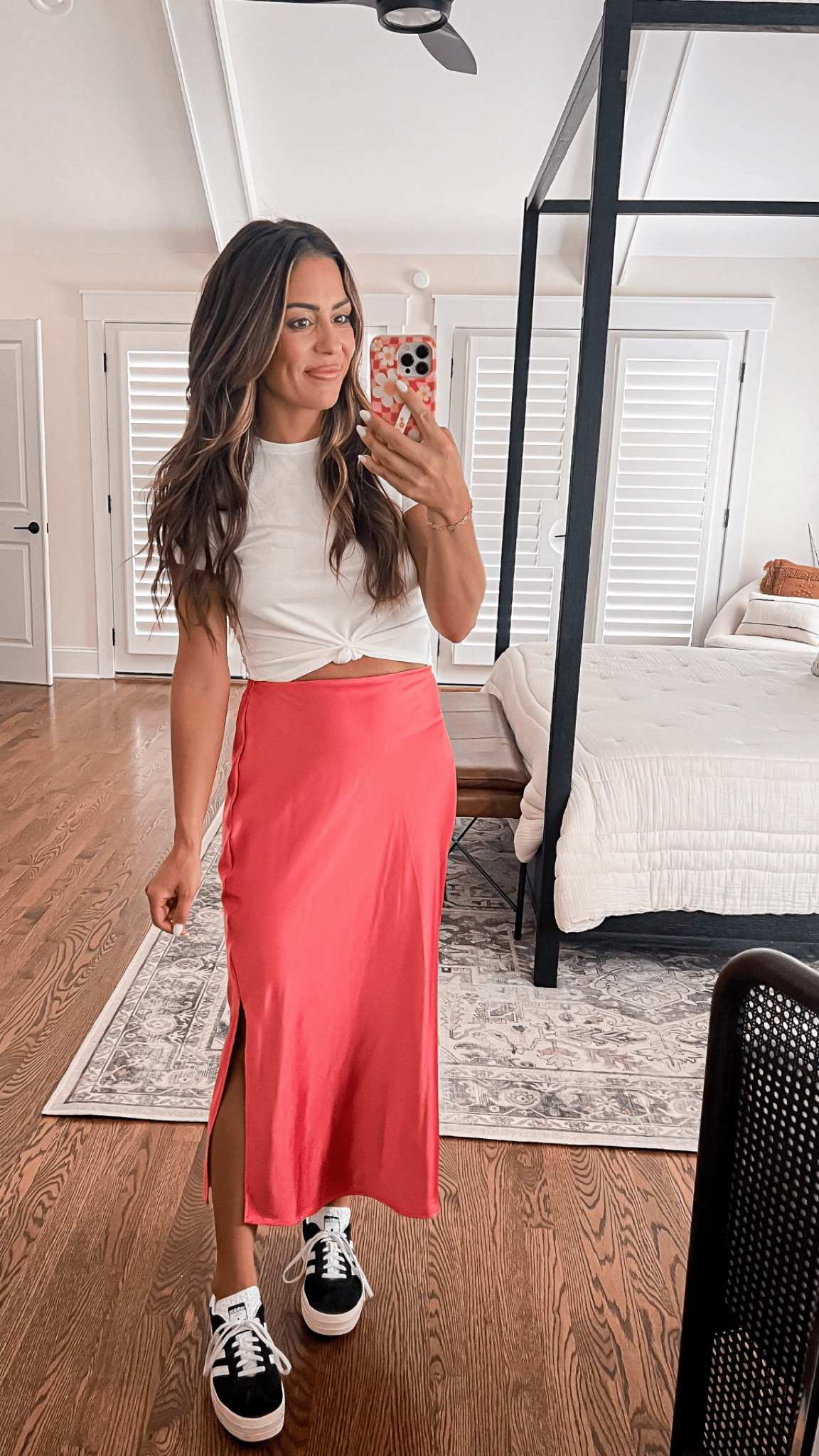 Old Navy Summer Skirt Outfit

Fit tips: skirt & top tts, S

old navy, satin skirt, maxi skirt, Adidas tennis shoes, trendy sneakers, summer outfit idea, teacher outfits, casual outfit, white tee, bombas socks 

#LTKFindsUnder100 #LTKShoeCrush #LTKFindsUnder50