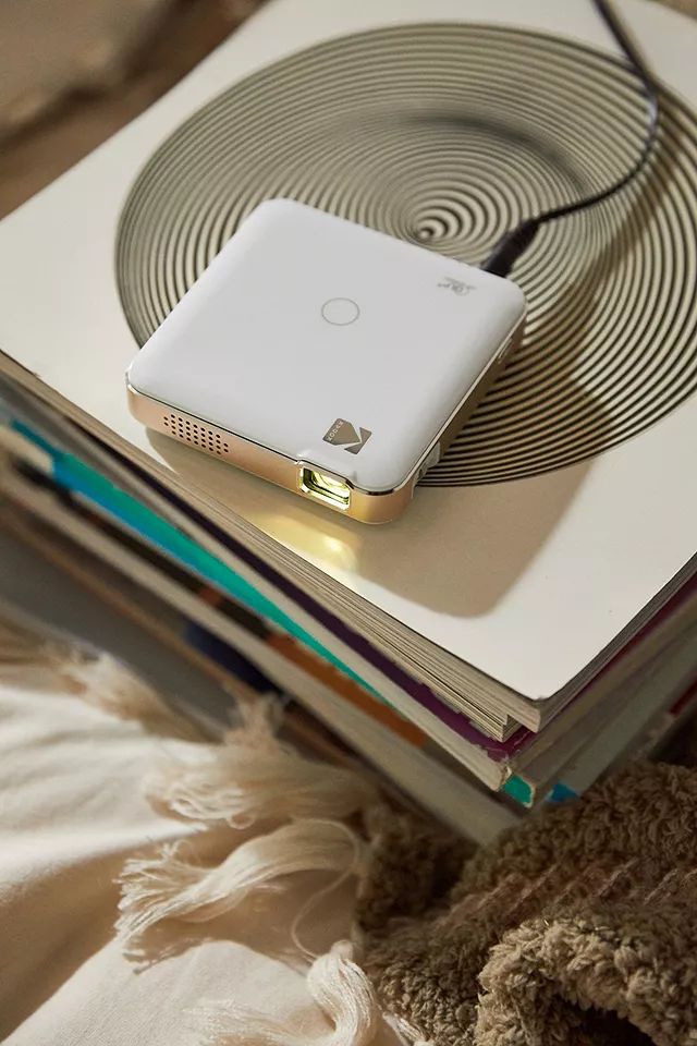 Kodak Luma 150 Pocket Projector | Urban Outfitters (EU)