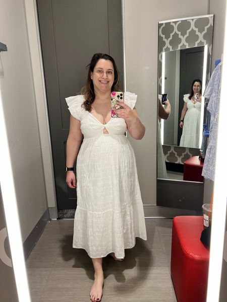 Flattering white dress for spring 

#LTKfindsunder50 #LTKSeasonal #LTKmidsize