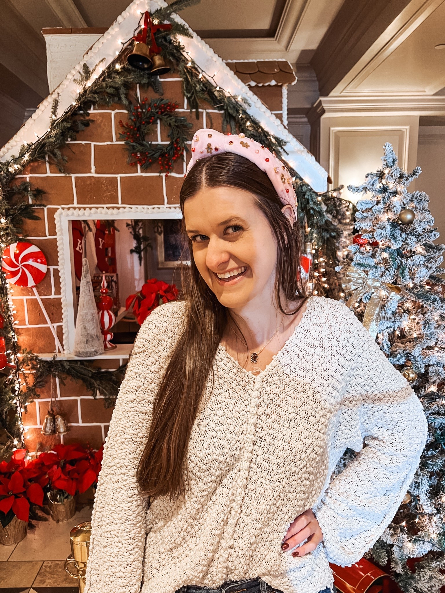 This gingerbread embellished headband is the most perfect holiday accessory! Love supporting small businesses this time of year! 

#LTKHoliday #LTKGiftGuide #LTKootd