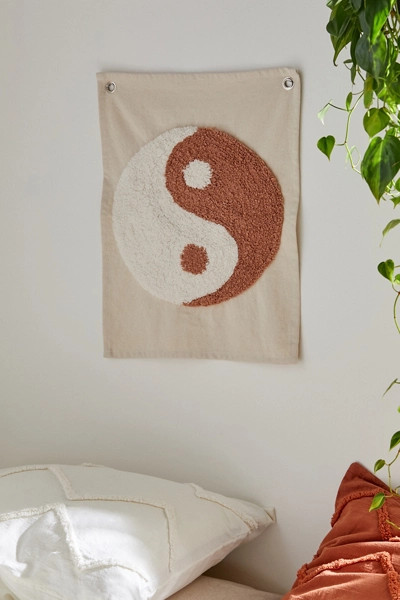 Yin Yang Tufted Tapestry | Urban Outfitters (US and RoW)