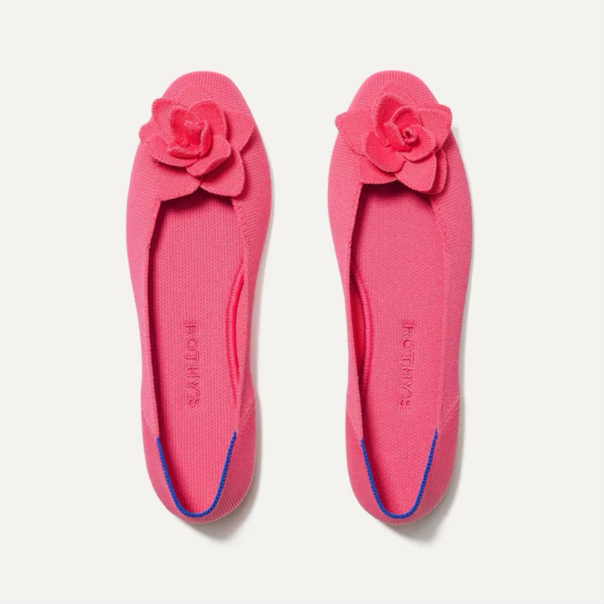 Is there a more perfect spring pink? No. No there is not. Pink flats for springs. #Hocspring #houseofcolourspring #shesaspring #spring #momstyle #momsofinstagram #hocromanticnatural #knowyourwowstyle #knowyourstyle #coloranalysis #amazonstyle #tci #createdcolorful 