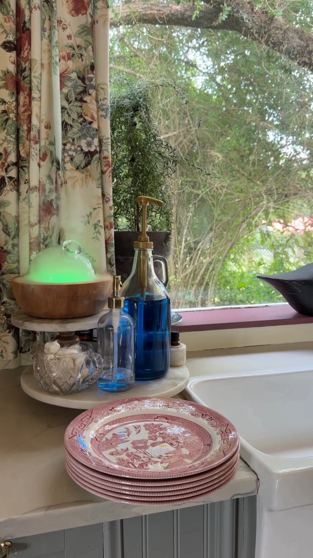Home tip - use lemon oil to remove stickers! It removes all residue

#LTKHome #LTKSaleAlert