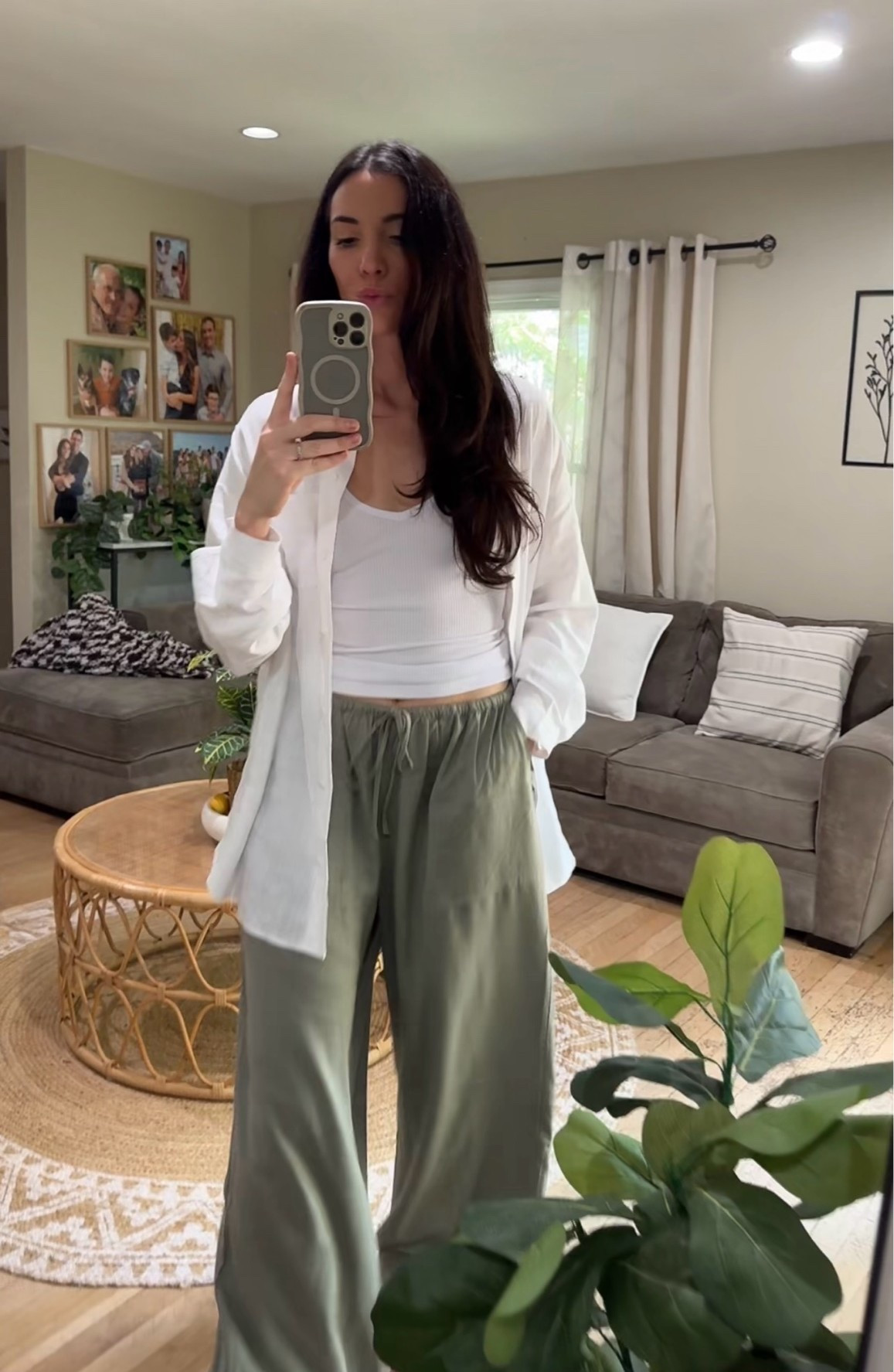Spring and summer ready in Fabletics ☀️ no better combo than a ribbed tank, linen pants, and oversized shirt 🙌🏼 the comfiest mom ootd ever!

#LTKMothersDay #LTKootd #LTKmomlife