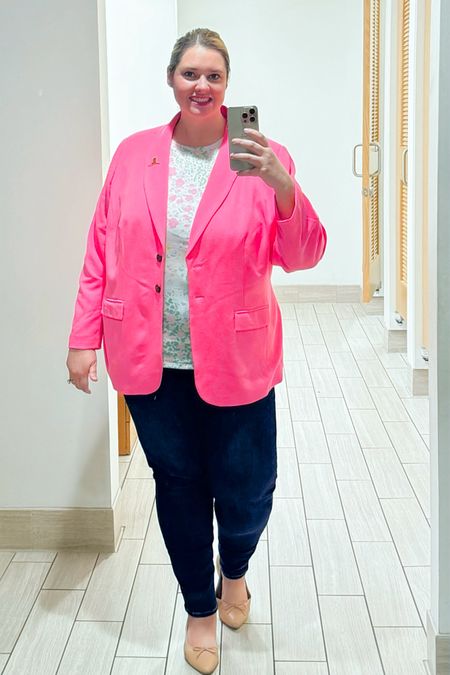 A pink blazer with jeans to finish out the work week. Jeans and a blazer is very common at my office but you know I have to put a feminine twist on it 

#LTKstyletip #LTKplussize #LTKworkwear