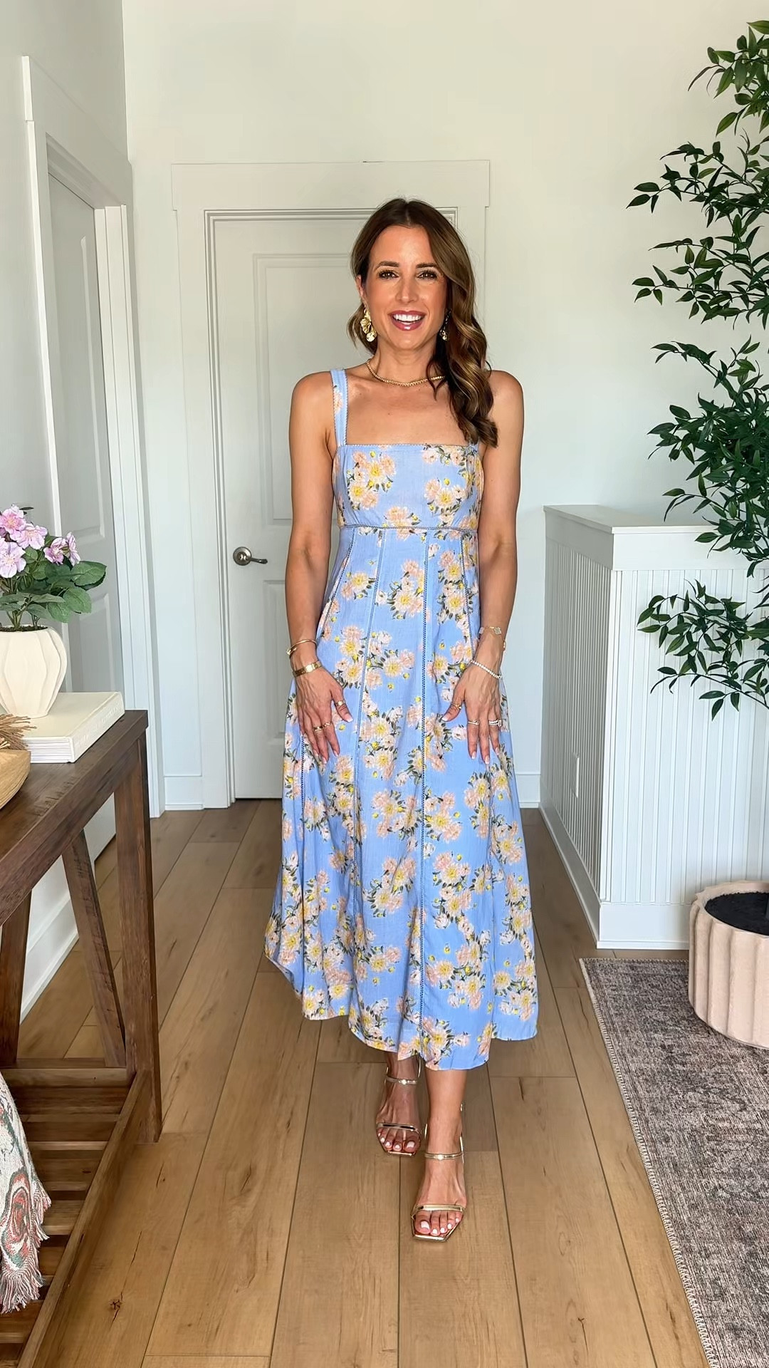 Code LISA123 on first time purchases. Summer wedding guest. Fall wedding guest. Wearing XS. Cocktail dress. Party dress. Floral midi dress. Vacation dress. Resort wear. Vacation outfit. Baby shower drwss. 

#LTKTravel #LTKWedding #LTKootd