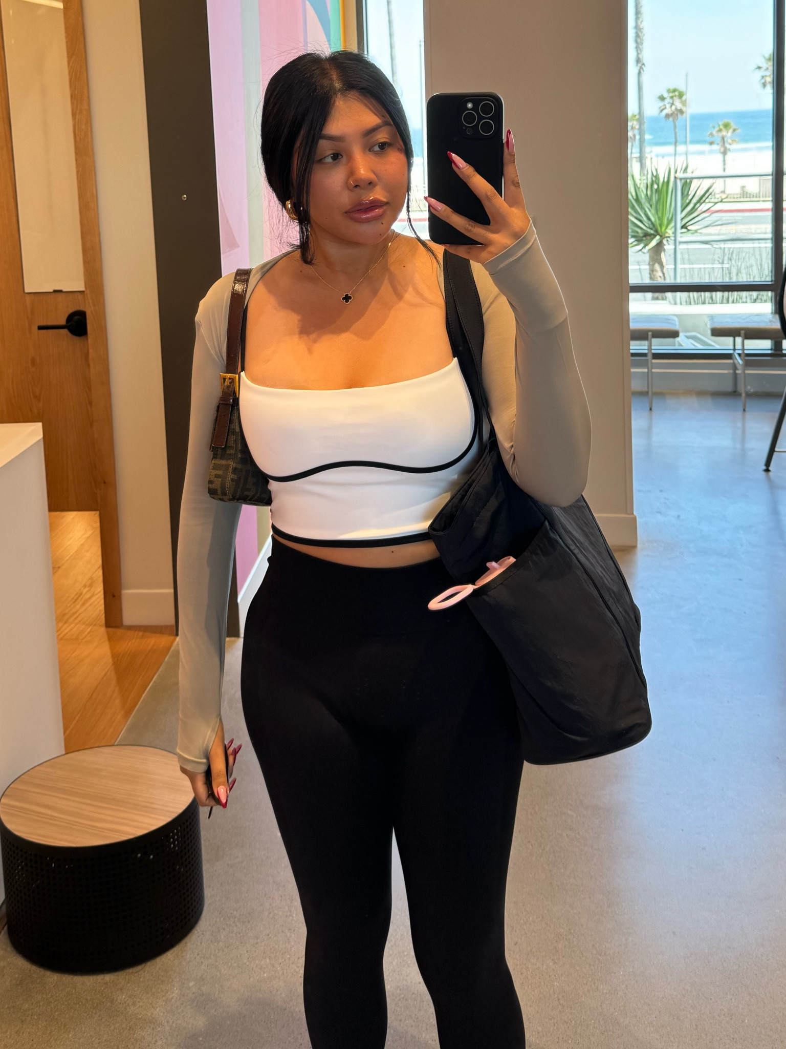 Quick selfie 🩷 #lululemons #amazonfinds 