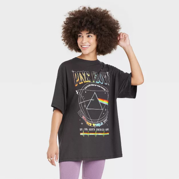 Women's Pink Floyd Oversized Short Sleeve Graphic T-Shirt - Black | Target