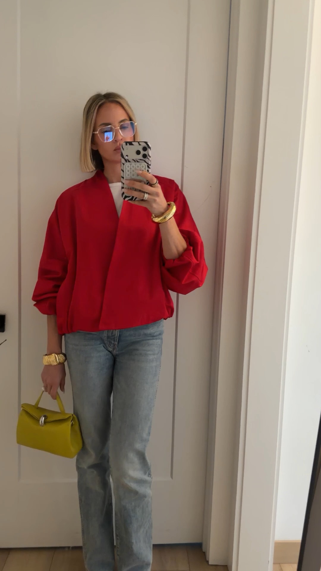 Wearing a medium in this zara jacket. It keeps selling out. It’s so incredible. ￼ just a heads up, it’s already oversized. Wearing a small in the Zara T-shirt. Jeans run tts￼

#LTKootd #LTKTall #LTKOver40
