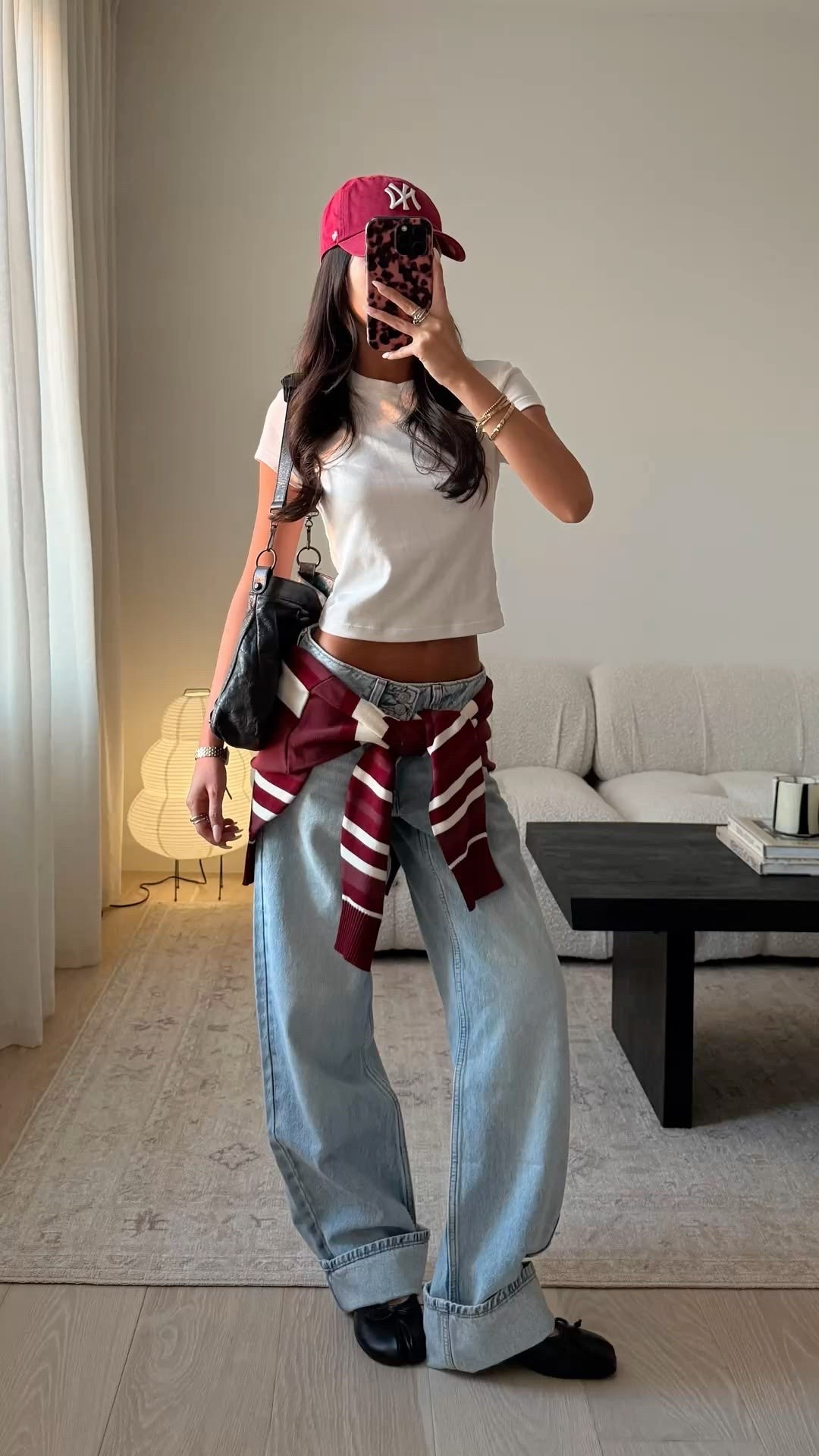 top - size xxs
jeans - size 24 (link may not work if product is out of stock so i linked the same style in a different color too)

#LTKootd