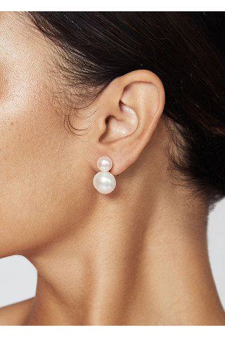 Bianca Pearl Earring in Pearl | Revolve Clothing (Global)