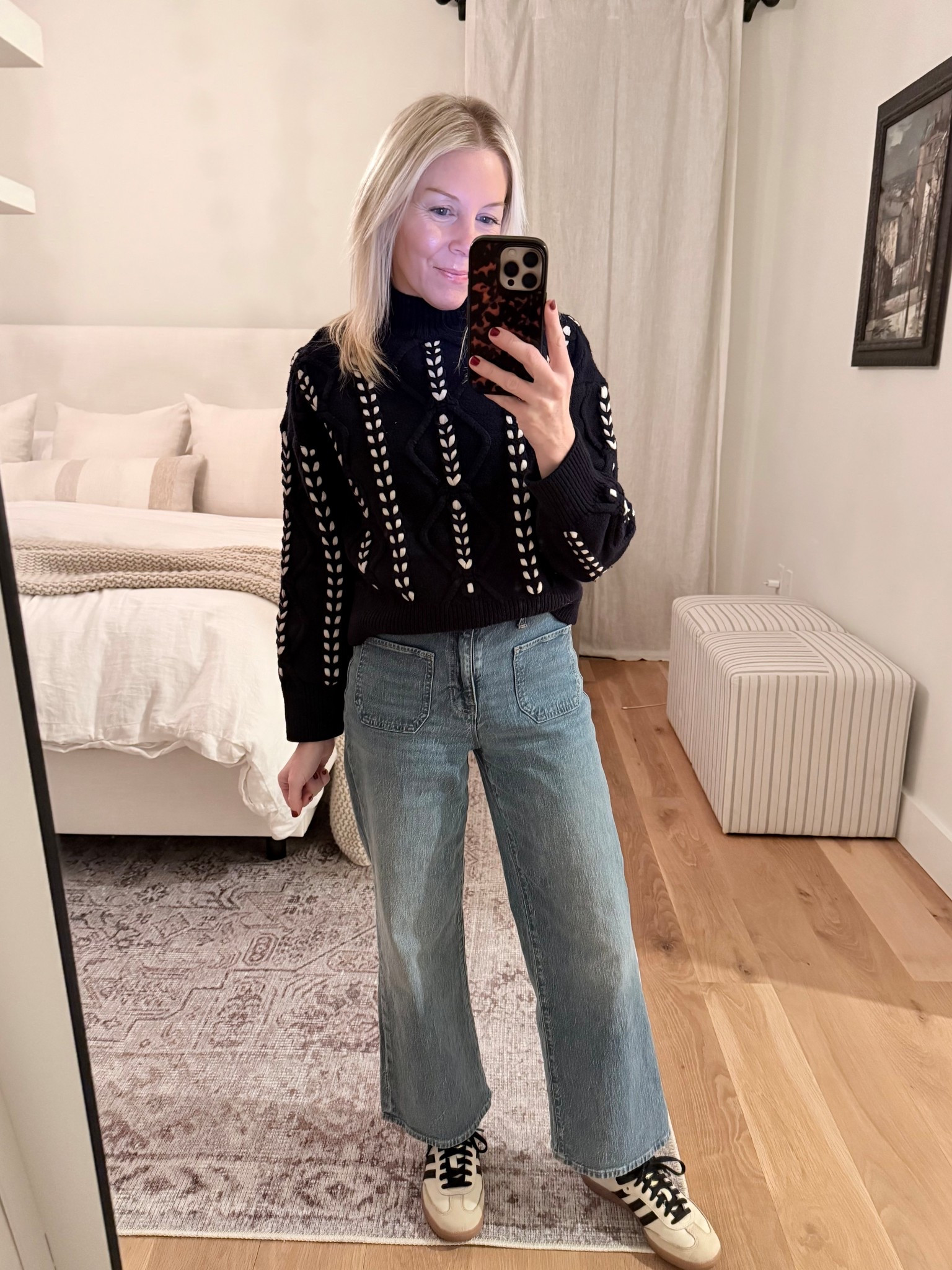 What I Wore to the 76ers Game /cozy navy wool sweater / denim / sneaks 

#LTKootd