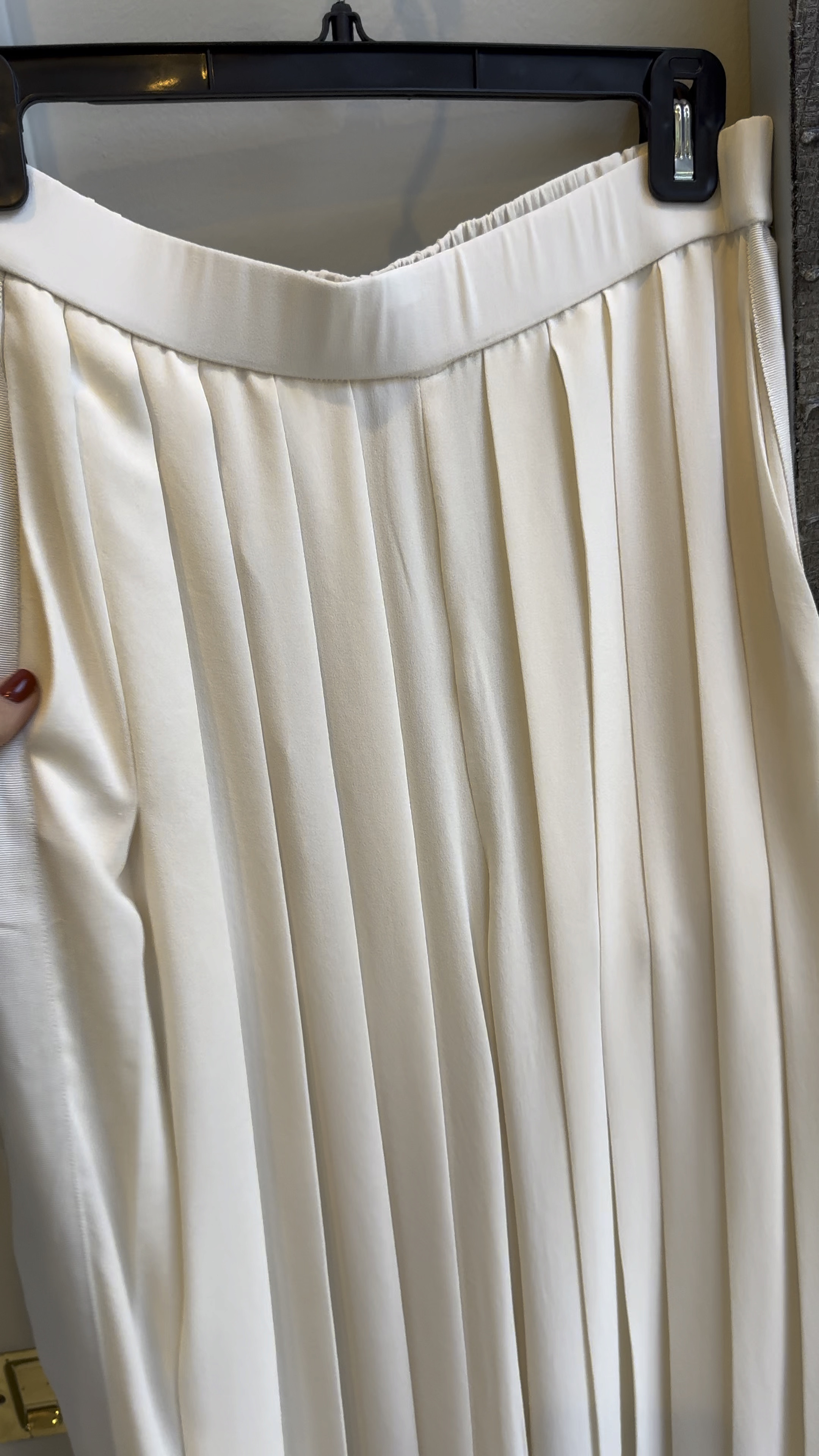 Ramy Brook flowing pleated tuxedo pant I LOVE 💋

#LTKstyletip #LTKworkwear #LTKtravel