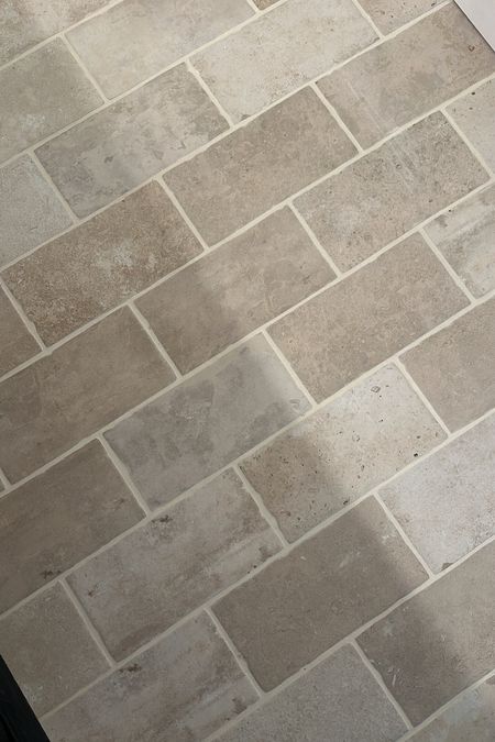 Limestone look porcelain tile

Budget friendly, limestone look tile

#LTKFindsUnder100 #LTKHome