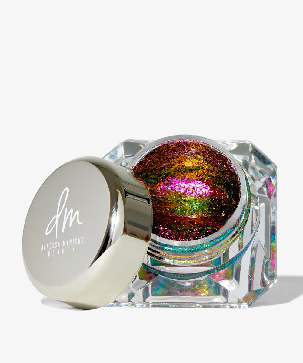 Infinite Chrome Flakes | Beauty Bay