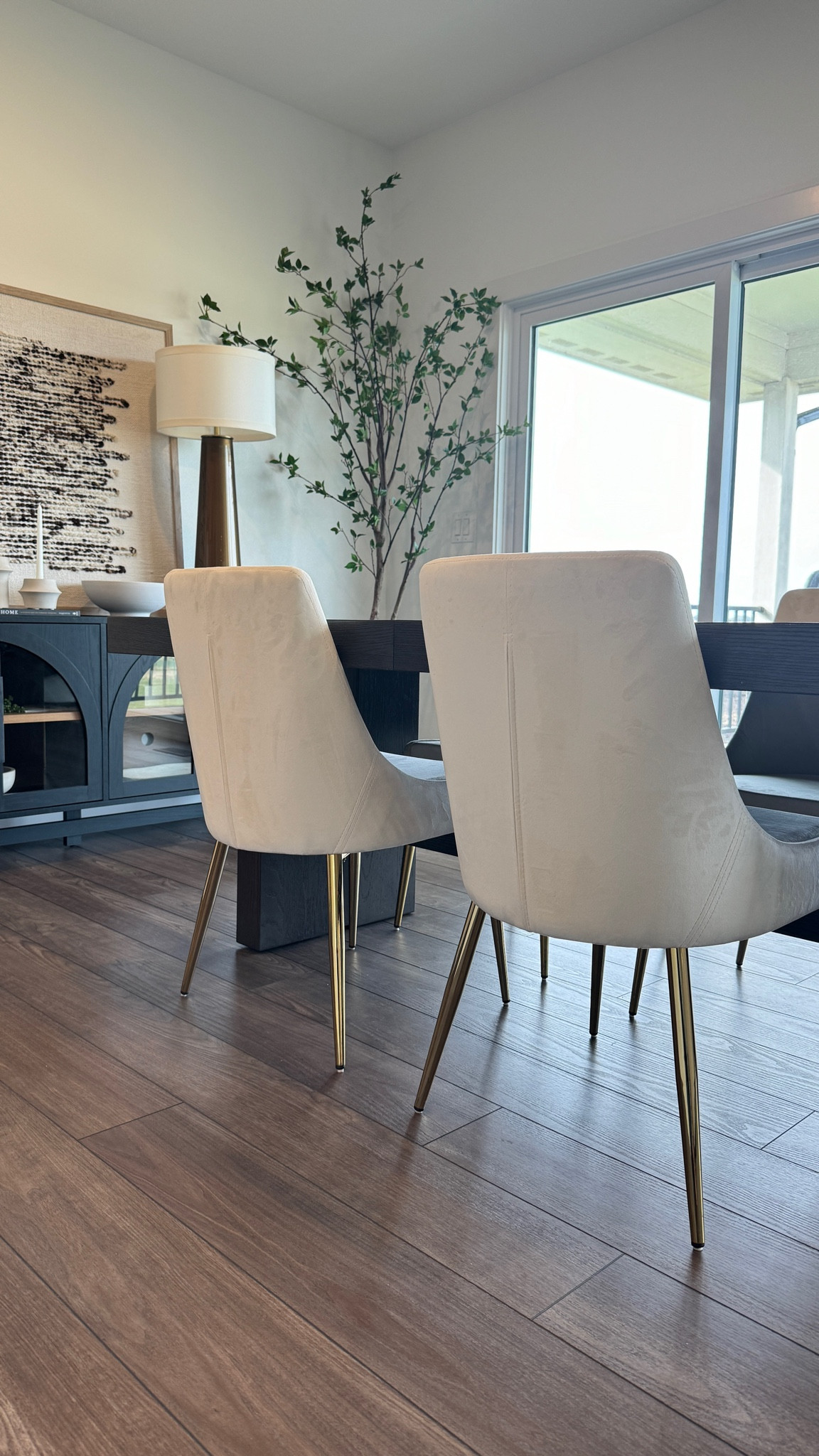 After years of searching, I’ve finally found the perfect dining room chairs from Wayfair, and the price point is so good! 🙌 These beauties are the perfect mix of modern and timeless, with luxe velvet cushions that give off all the designer vibes. They’re sturdy, super comfy, and just in time for the holiday hosting season! 

#wayfair #wayfairpartner @wayfair

#LTKFindsUnder100 #LTKHome #LTKStyleTip