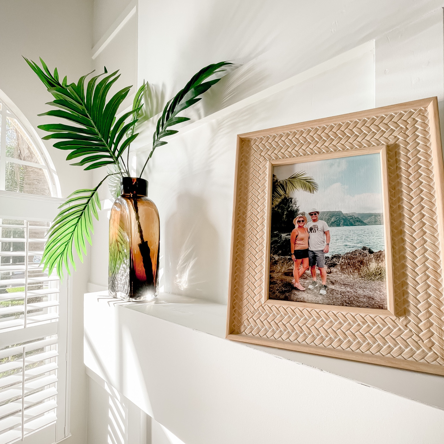 𝑩𝒆𝒊𝒏𝒈 𝒌𝒊𝒏𝒅 & 𝒓𝒆𝒔𝒑𝒆𝒄𝒕𝒇𝒖𝒍 𝒊𝒔 𝒇𝒊𝒓𝒔𝒕 𝒂 𝒅𝒆𝒄𝒊𝒔𝒊𝒐𝒏, 𝒕𝒉𝒆𝒏 𝒂 𝒉𝒂𝒃𝒊𝒕, 𝒂𝒏𝒅 𝒕𝒉𝒆𝒏 𝒂 𝒍𝒊𝒇𝒆𝒔𝒕𝒚𝒍𝒆 🤍

It took me awhile to find the perfect picture frames for our front room. I think they have the perfect coastal feel to them. They also have a very light & fresh feel! 🐚

Coastal Decor 
Light & Airy style 
Photo frames
Picture frames 
Amber vase 
Palms
#LTKunder50 #LTKFind

#LTKhome