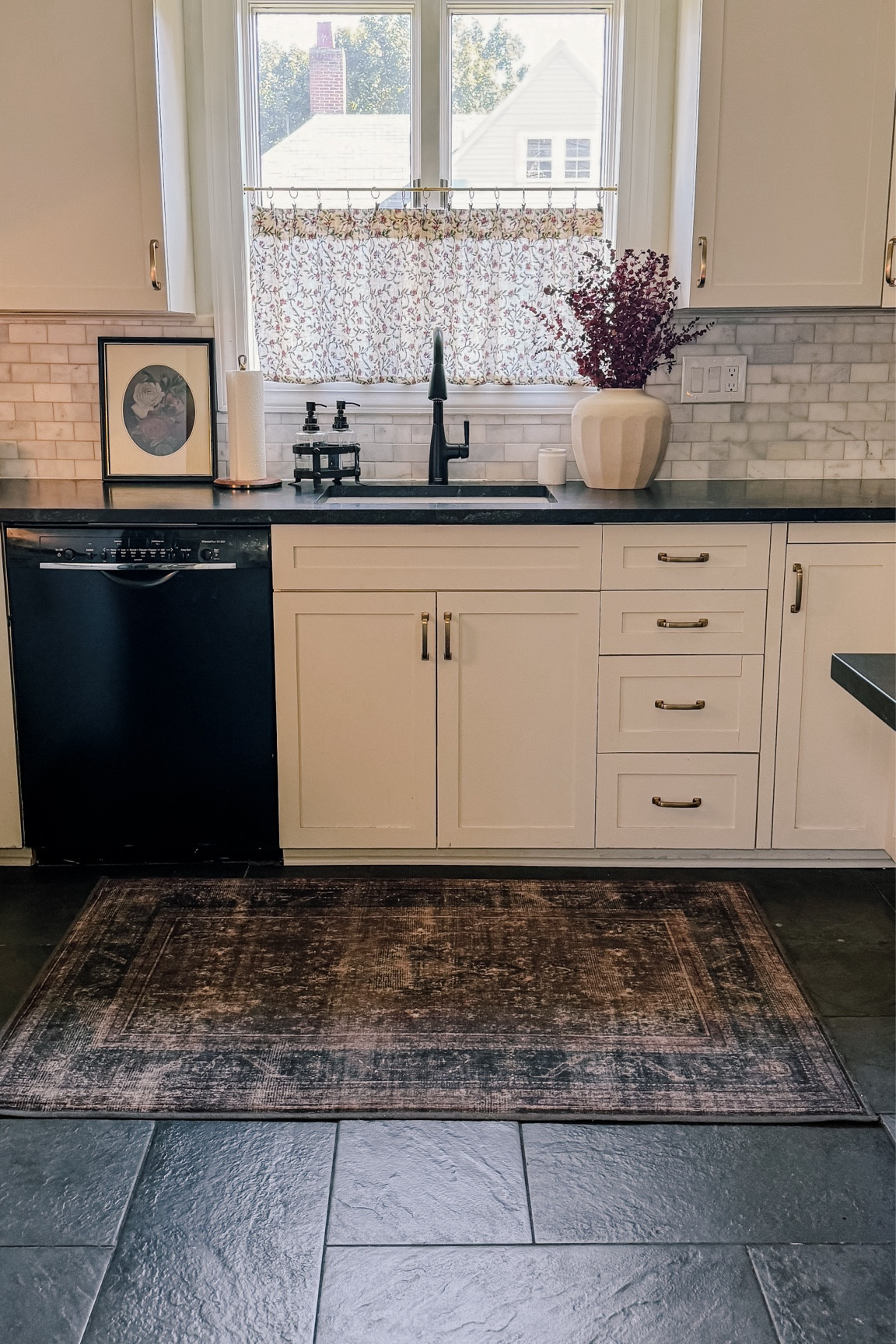 My kitchen is complete! Here are alllll the sources to decor and materials I used to get it done.

#LTKHome