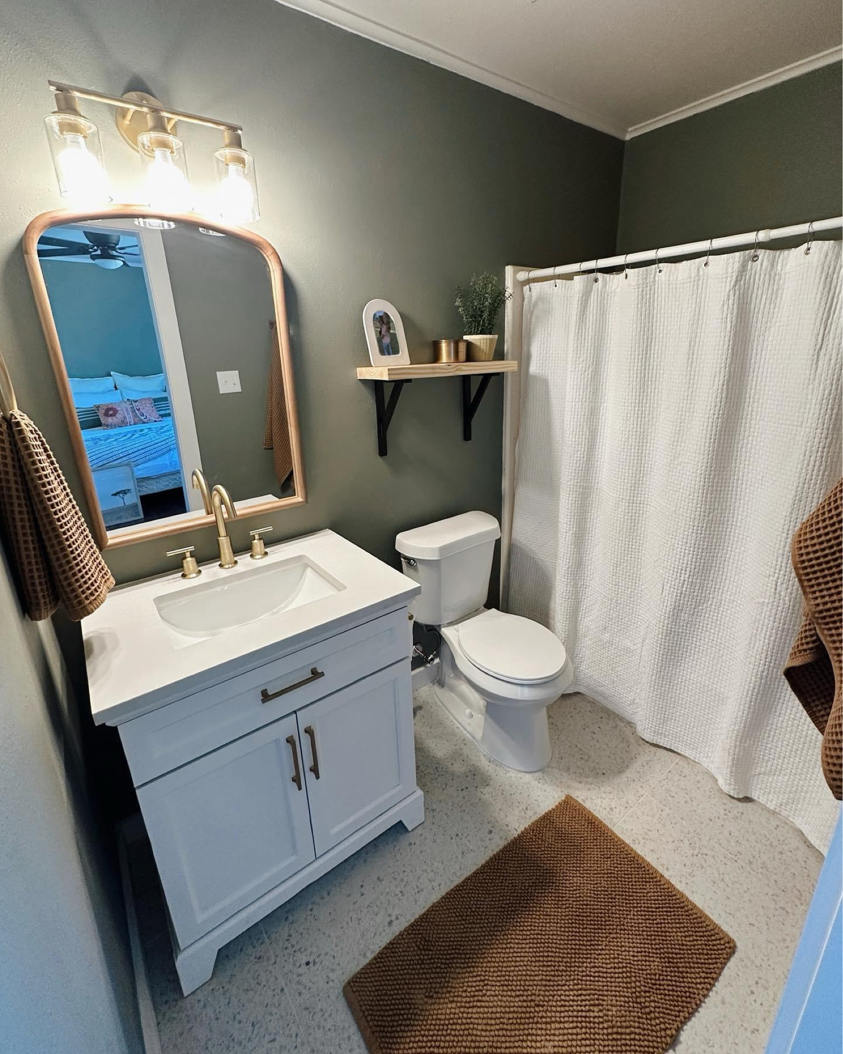 Target is having their 4-Day sale and almost everything I used to style this bathroom is on sale! Don’t miss out on a great deal! 

#LTKSpringSale #LTKhome #LTKSeasonal