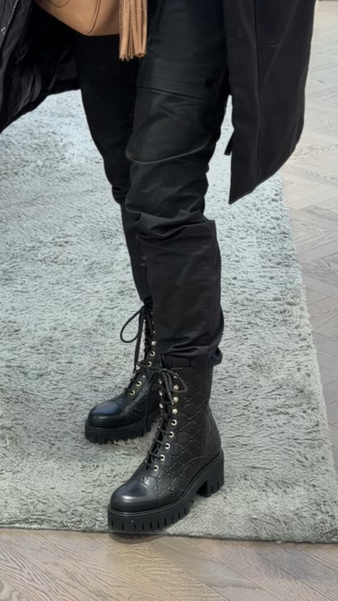 L❤️VE these Gucci boots!

Red Carpet of Life, LatK over 50

#LTKdayinmylife