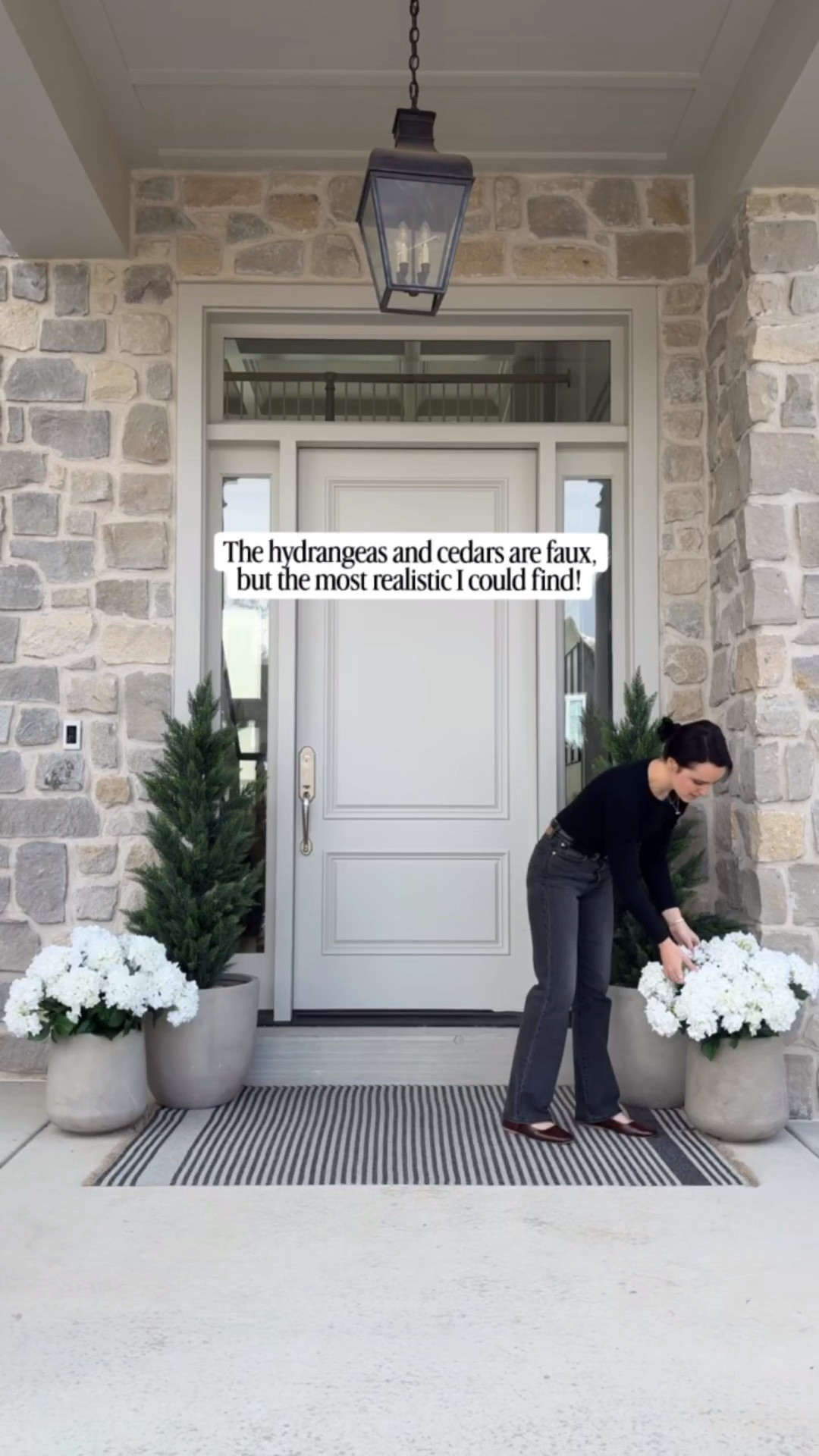 The hydrangeas & cedar trees are faux but the most realistic I could find! All from Amazon 👏🏻

#HomeDecor #InteriorStyling #NeutralInteriors #ModernTraditional #TimelessDesign #HomeInspo #LayeredHome #LivingRoomInspo #InteriorDesignIdeas #DesignInspiration #CozySpaces #InteriorDetails #homestylinginspo #homerefresh #InteriorDetails #homestylinginspo


#LTKSeasonal #LTKHome #LTKdayinmylife